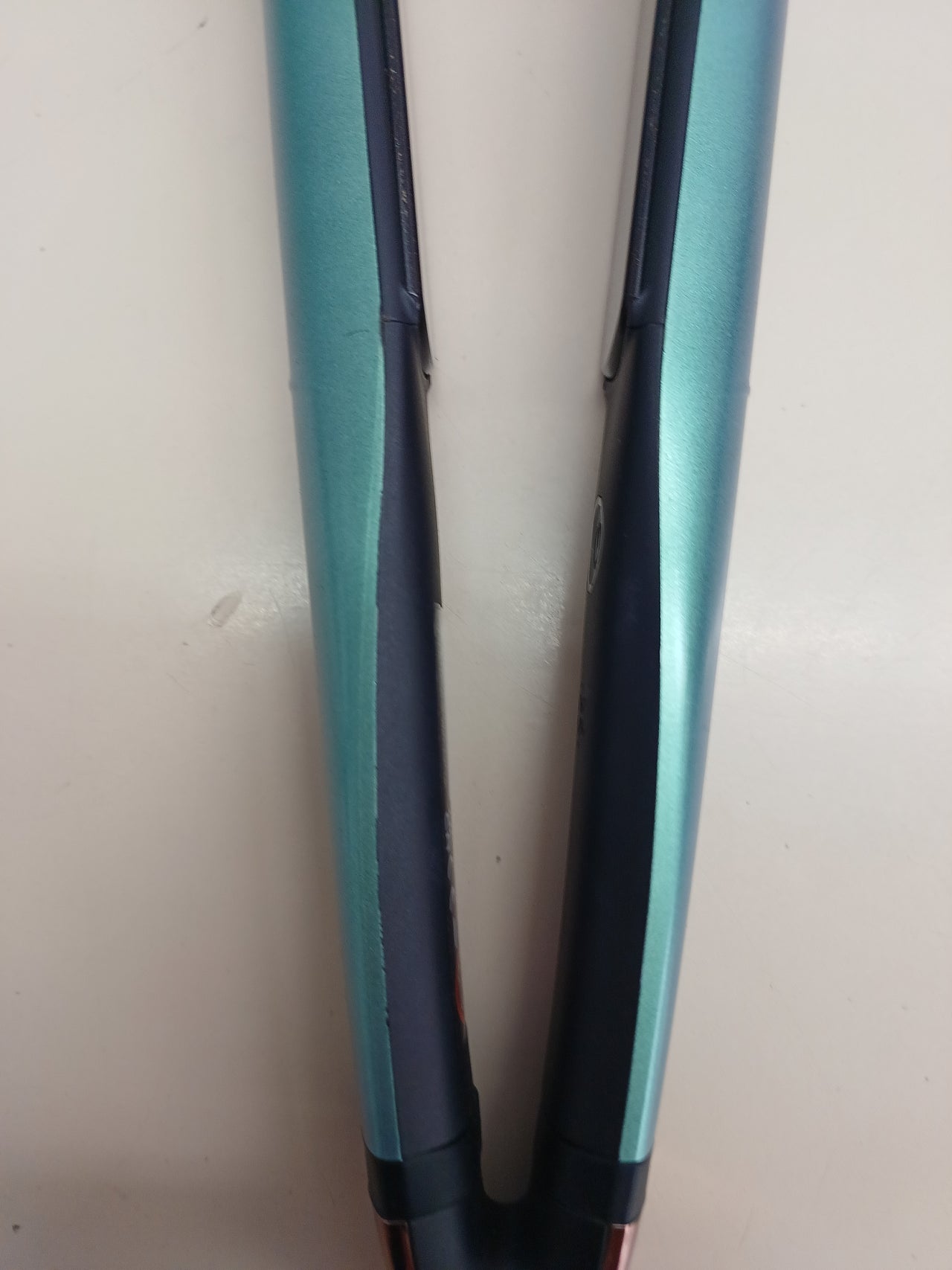 Plancha pelo profesional edición 2023 verde ghd