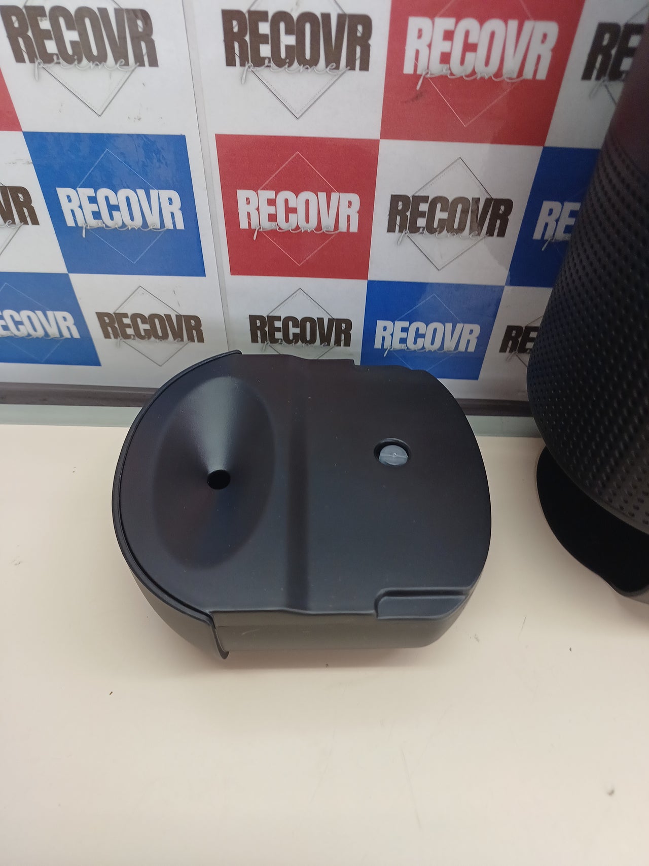 Deshumidificador 300ml/día 23W compacto Cecotec