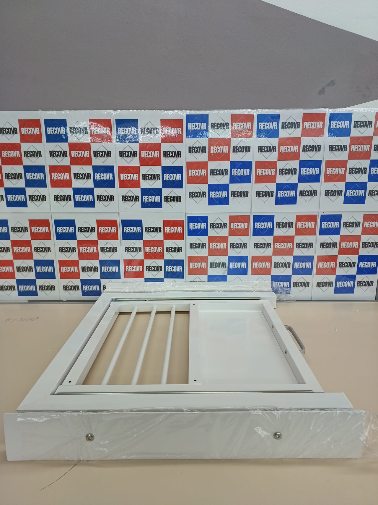 Nisorpa Marco de conexión para lavadora y secadora, universal, 60 x 55 cm, marco intermedio con placa extraíble de chapa de acero, conexión con tendedero, incluye correa de amarre