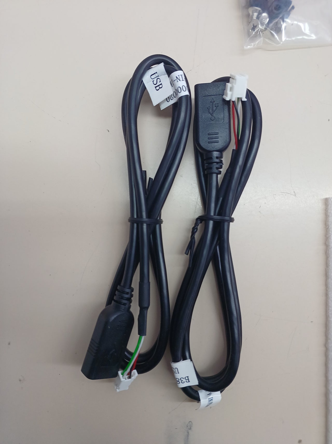 Autoradio 9" Android 14 con GPS y 4G - YUNTX