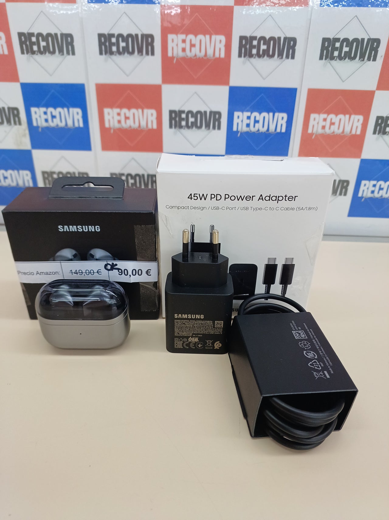 Samsung Galaxy Buds3 Pro + Cargador - Auriculares Inalámbricos