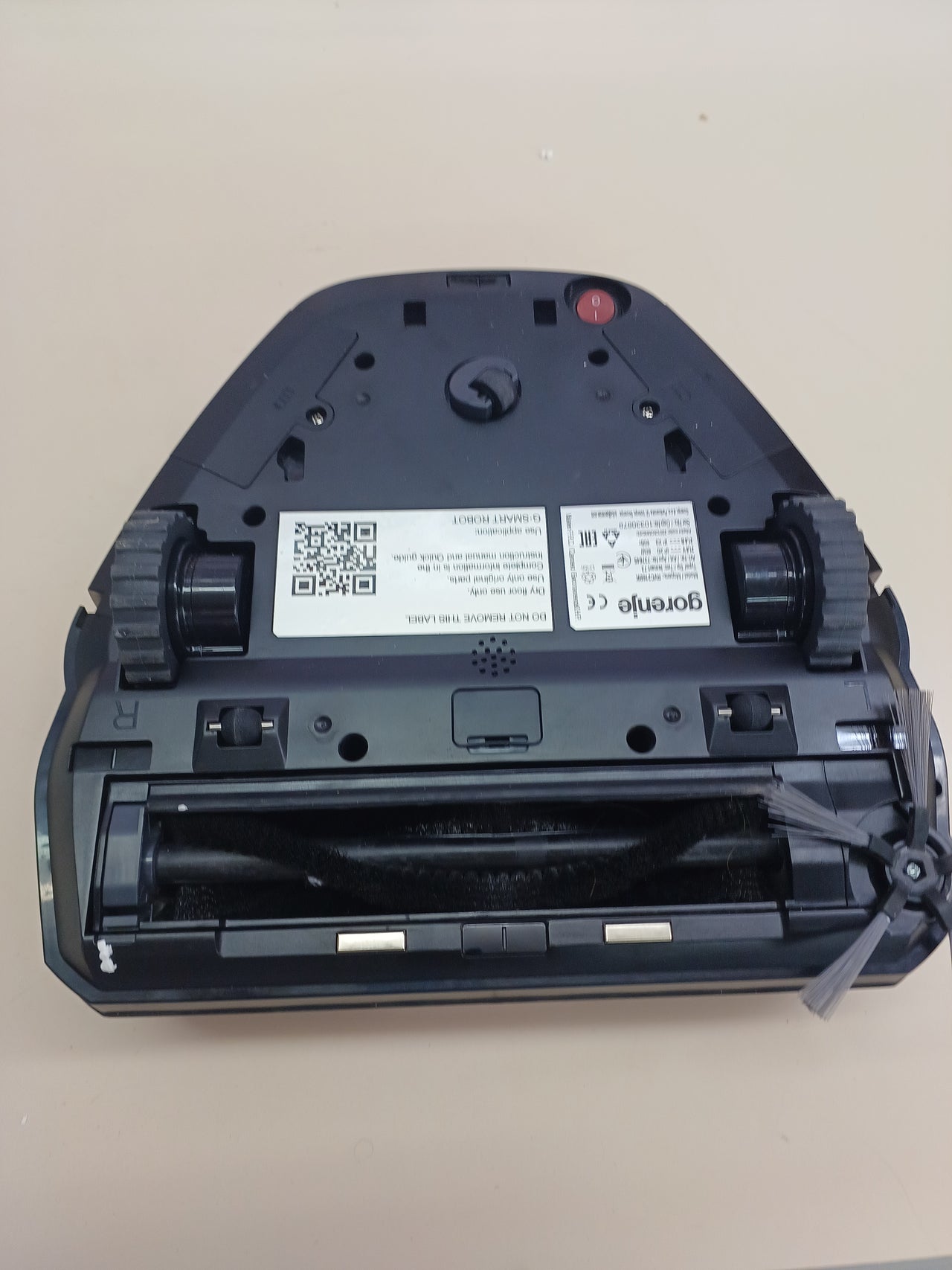 Robot Aspirador con función de fregado – 2 en 1 / Cámara/Tarjeta de Imagen/Ion/Giroscopio/Control por aplicación/Motor BLDC / 90 min / 0,5 L / 180 ml / 60 W / 72 dB/Negro Gorenje RVC 216 BK G∙Smart