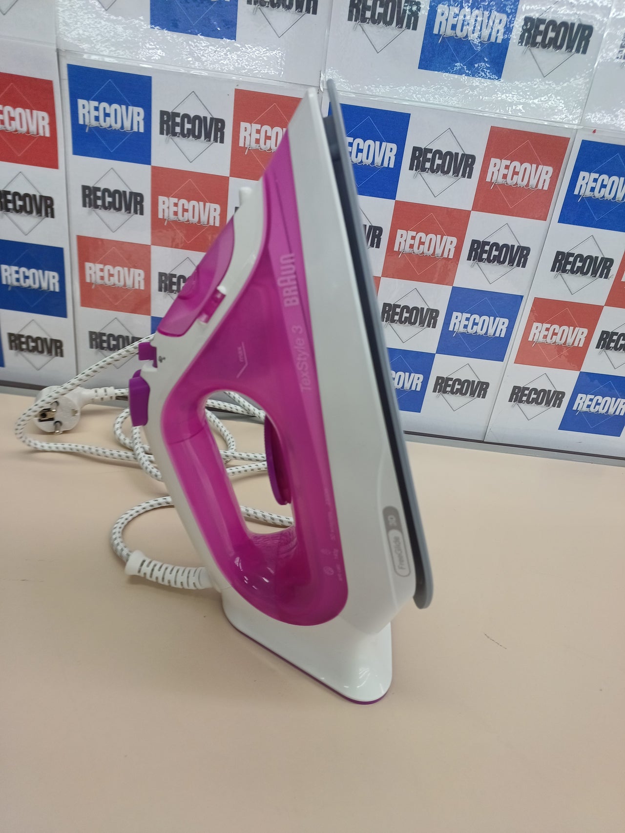Plancha ropa vapor Texstyle, 2300 W, suela bidireccional 3D SuperCeramic, déposito 270 ml, Frambuesa, Púrpura, 140 gr/min Braun Hogar.