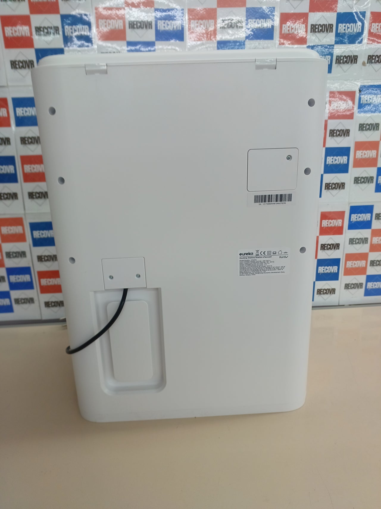 Robot aspirador 5000 Pa con autovaciado – Eureka
