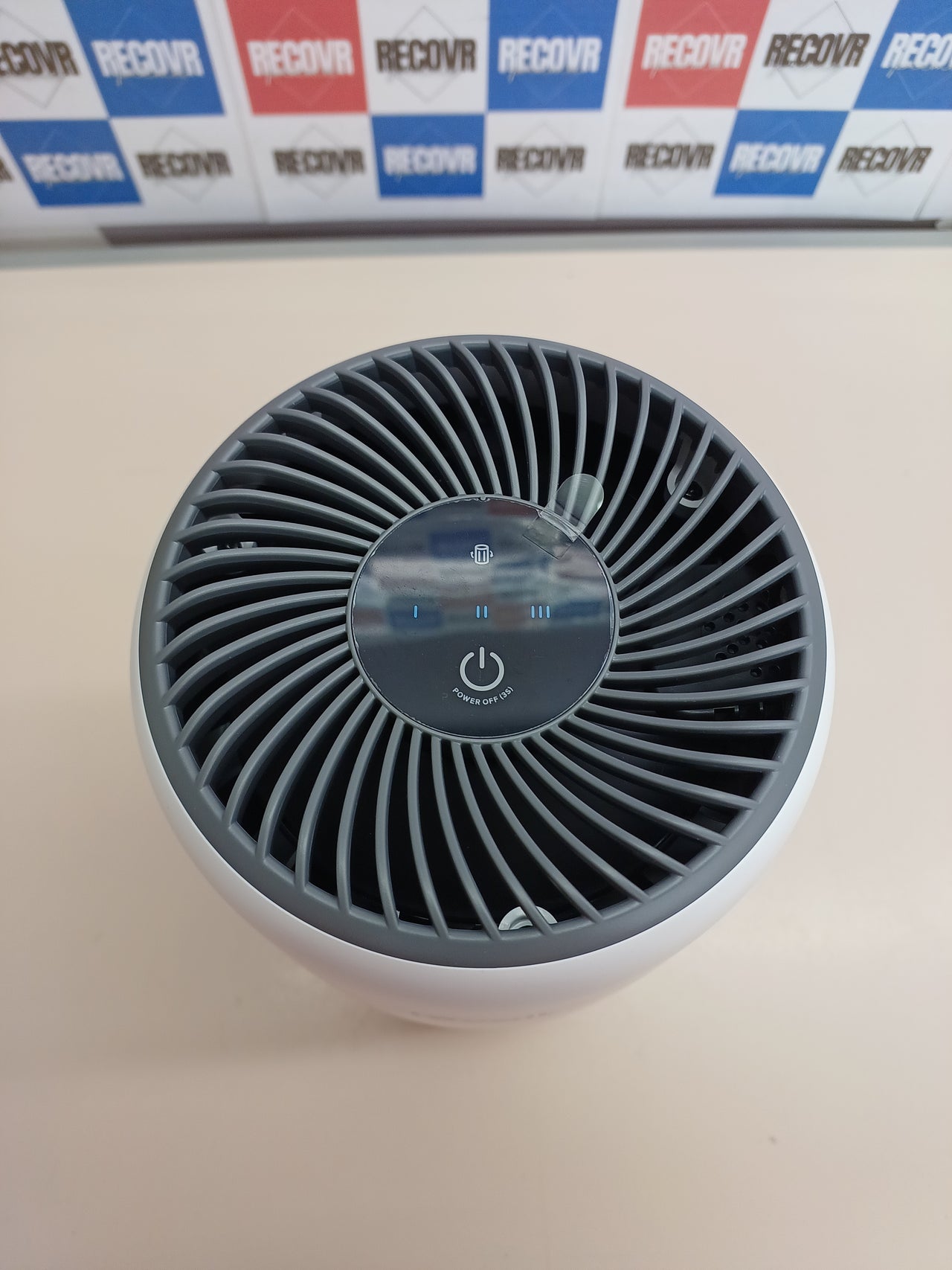 Purificador de Aire LEVOIT Core Mini, Silencioso, Filtro HEPA, 7W