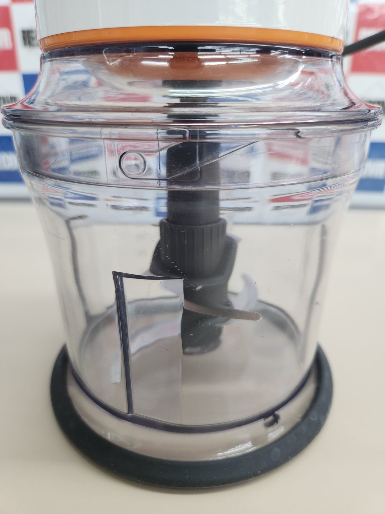 Picadora 500W, 0,5L, 2 Velocidades,con Recipiente  Cuatro Cuchillas, Anillo Antideslizante para Mayor Estabilidad, Apta para Lavavajillas, Blanca CHP61.100WH Kenwood Easy Chop