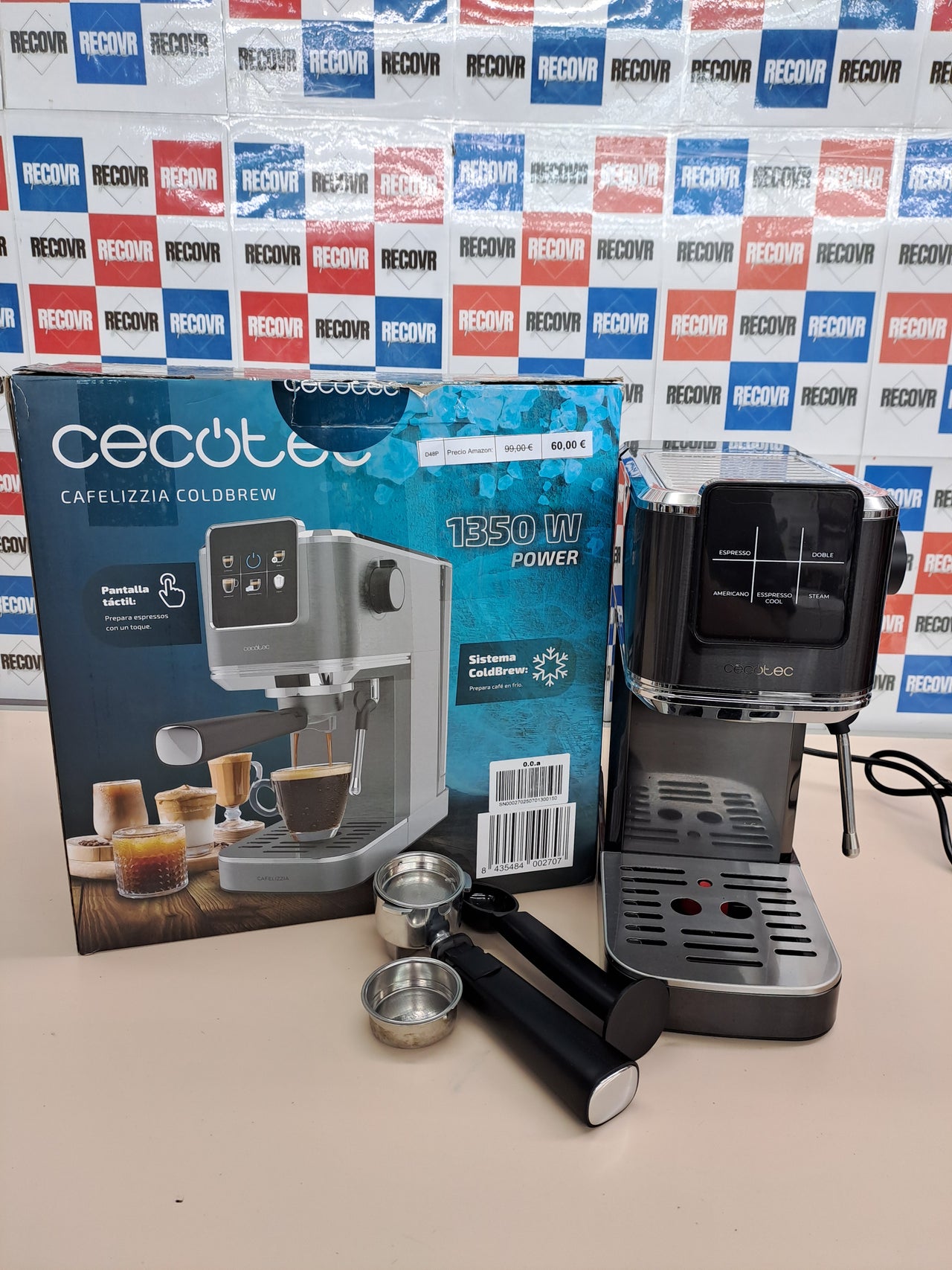 Cafetera Cecotec  express para espresso y cappuccino Cafelizzia ColdBrew.