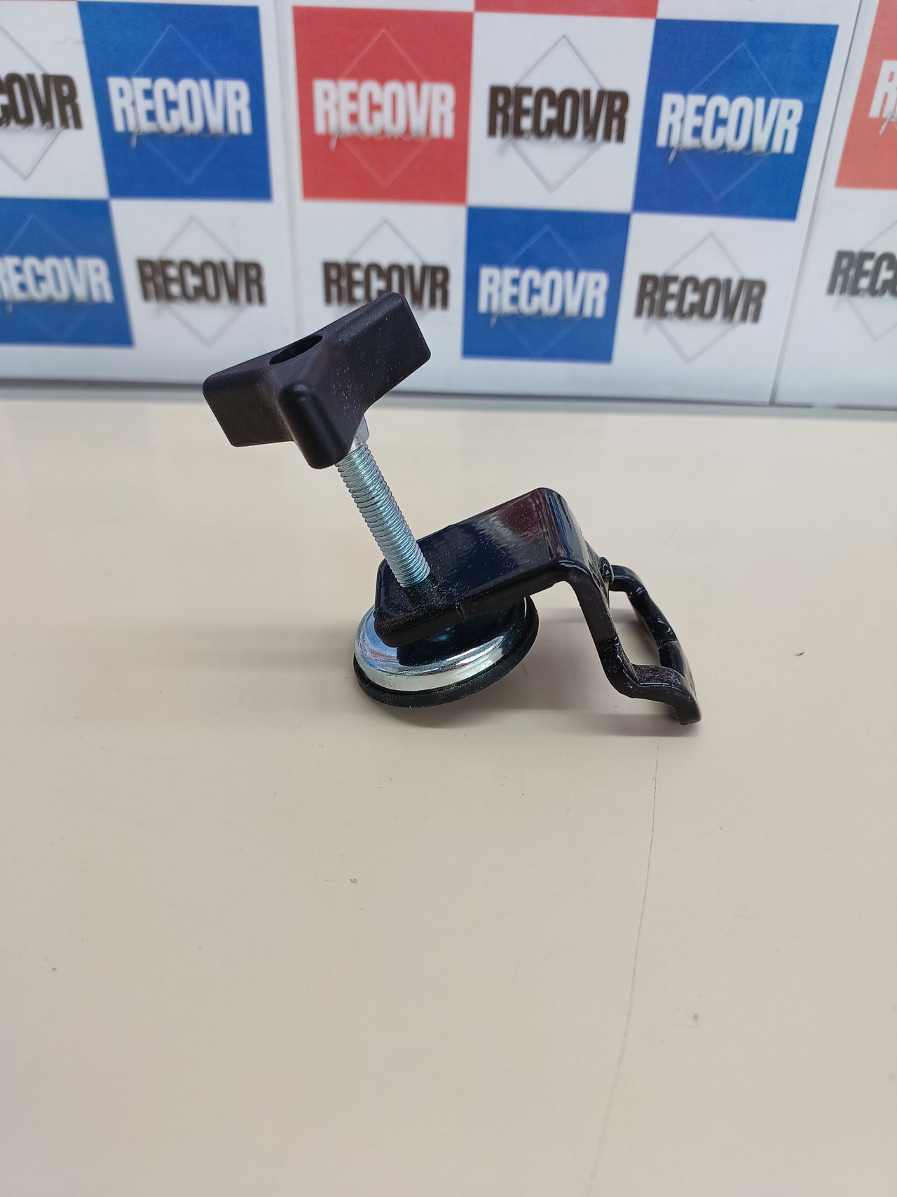 Soporte Monitor Invision MX200 19-32" Ajustable