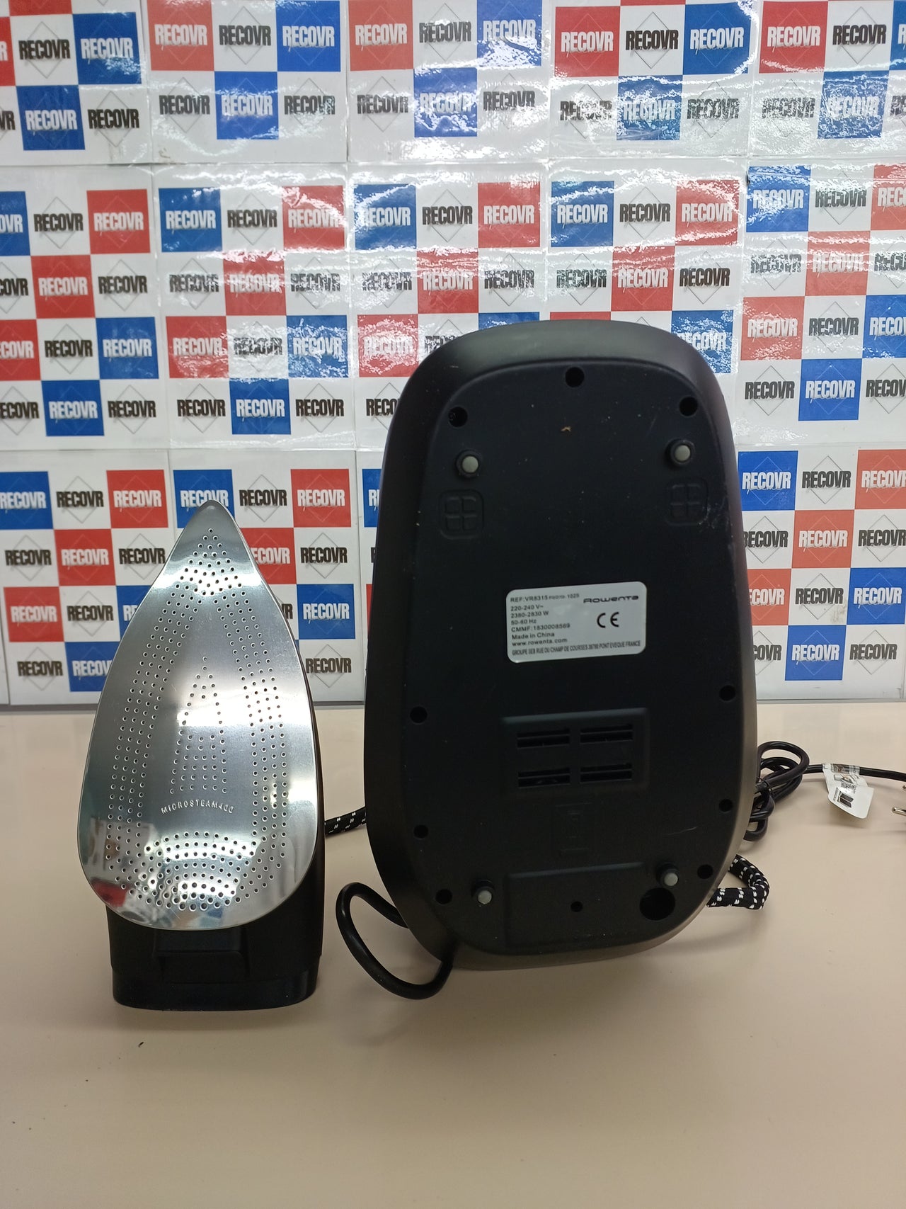 Centro de planchado 6,2 bares con vapor potente Rowenta