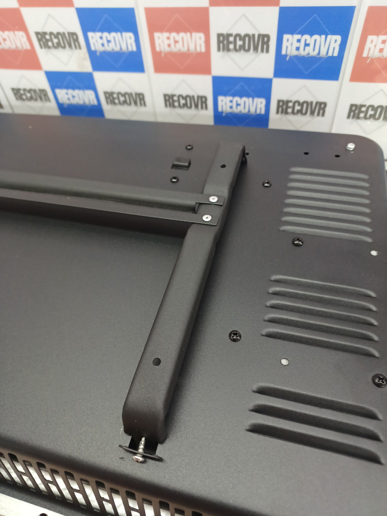 Radiador eléctrico bajo consumo WiFi 1500 W con termostato y temporizador – Cecotec