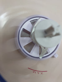 DeLonghi 439 Grati Turbo Rallador de queso eléctrico, 200 W, color blanco y naranja