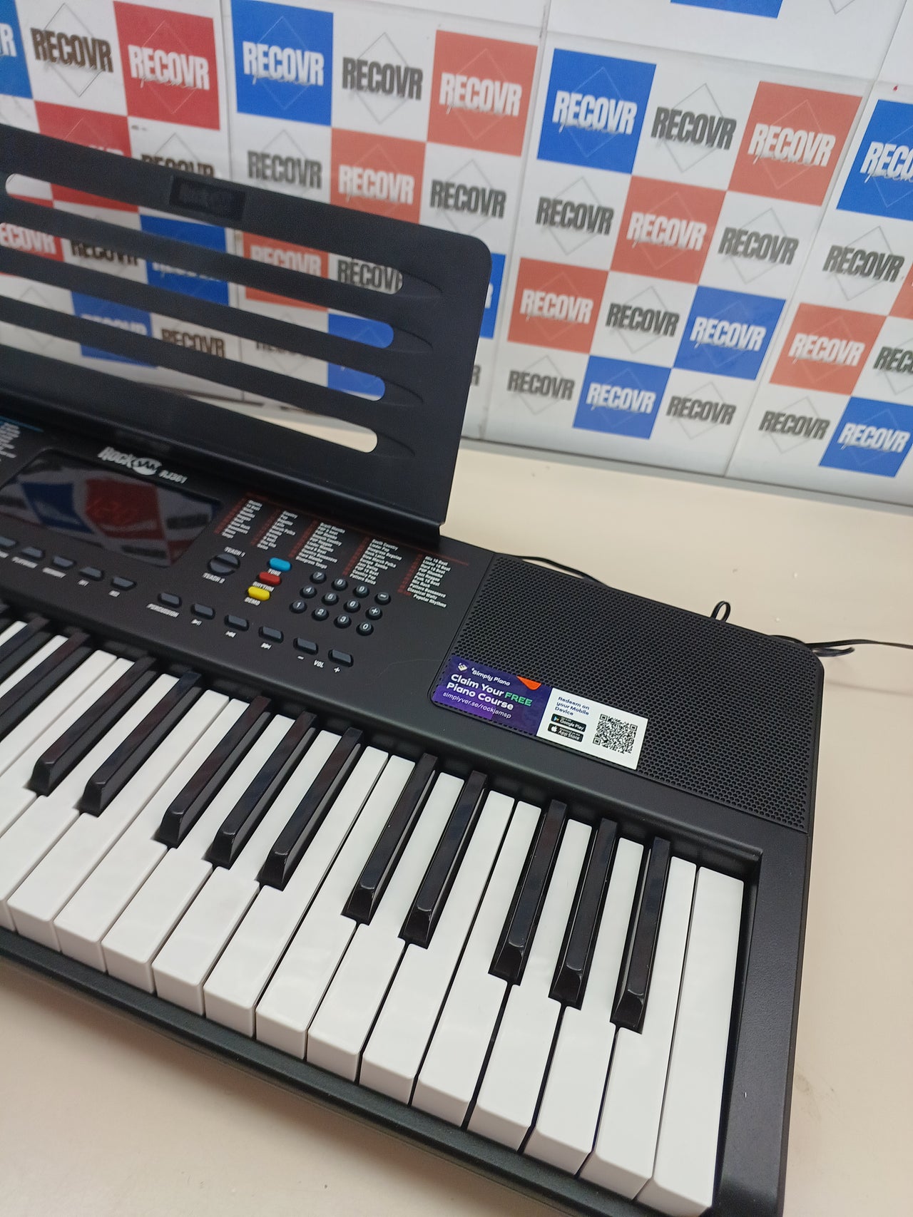 Teclado 61 teclas con soporte y lecciones RockJam