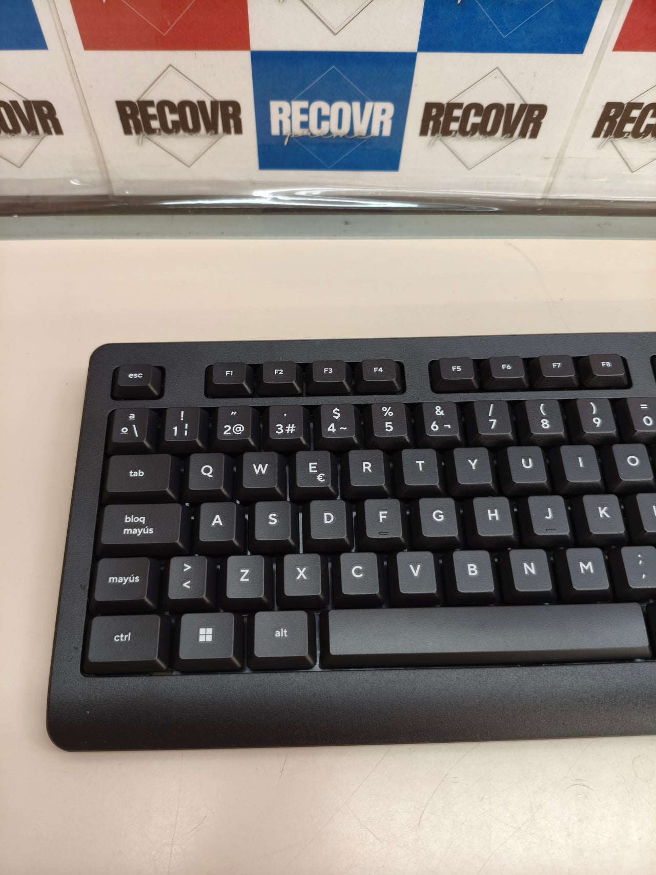 Pack teclado y ratón con cable Trust Taro, QWERTY español