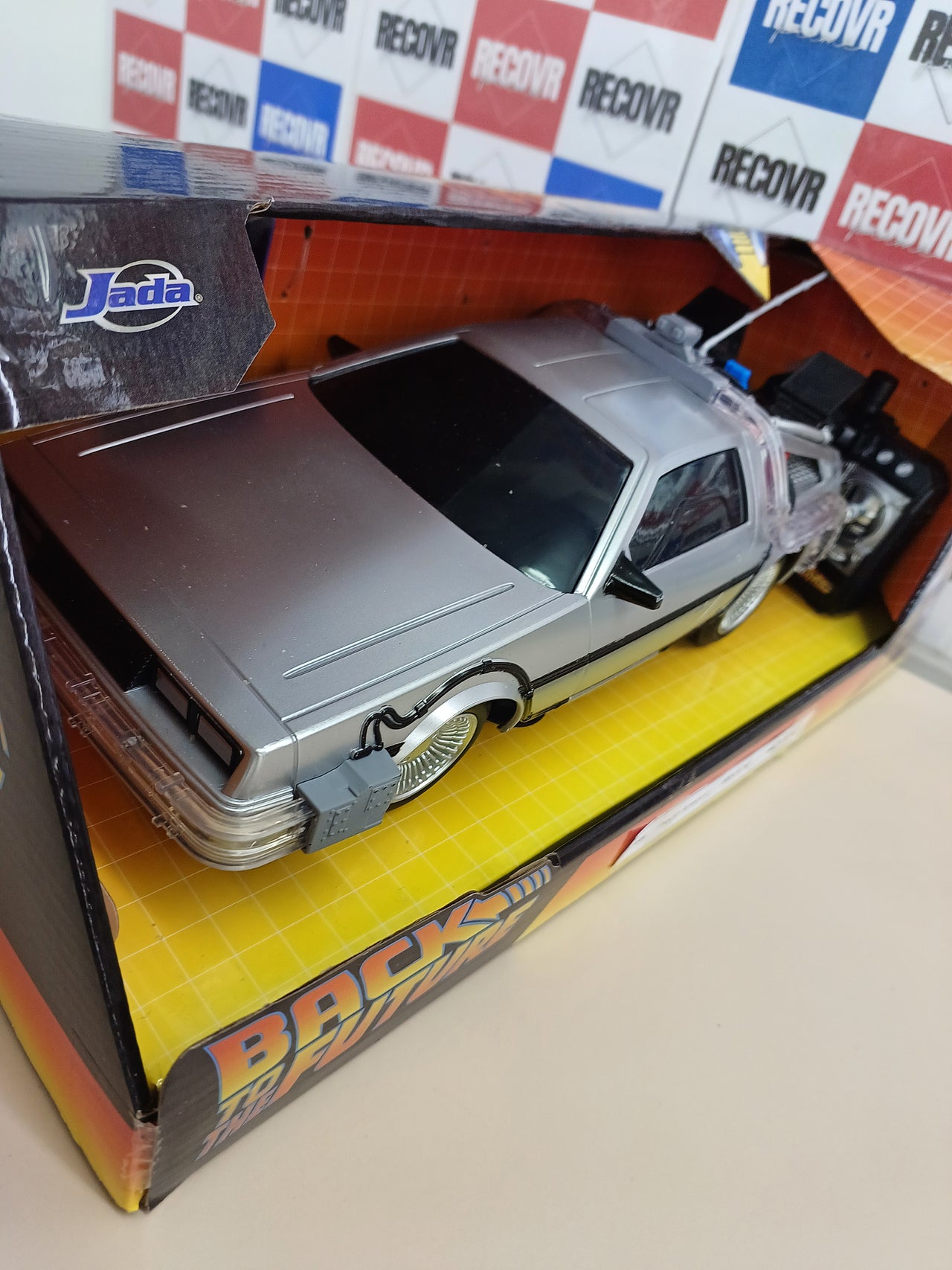 Delorean RC con turbo, luces, USB, desde 6 años.