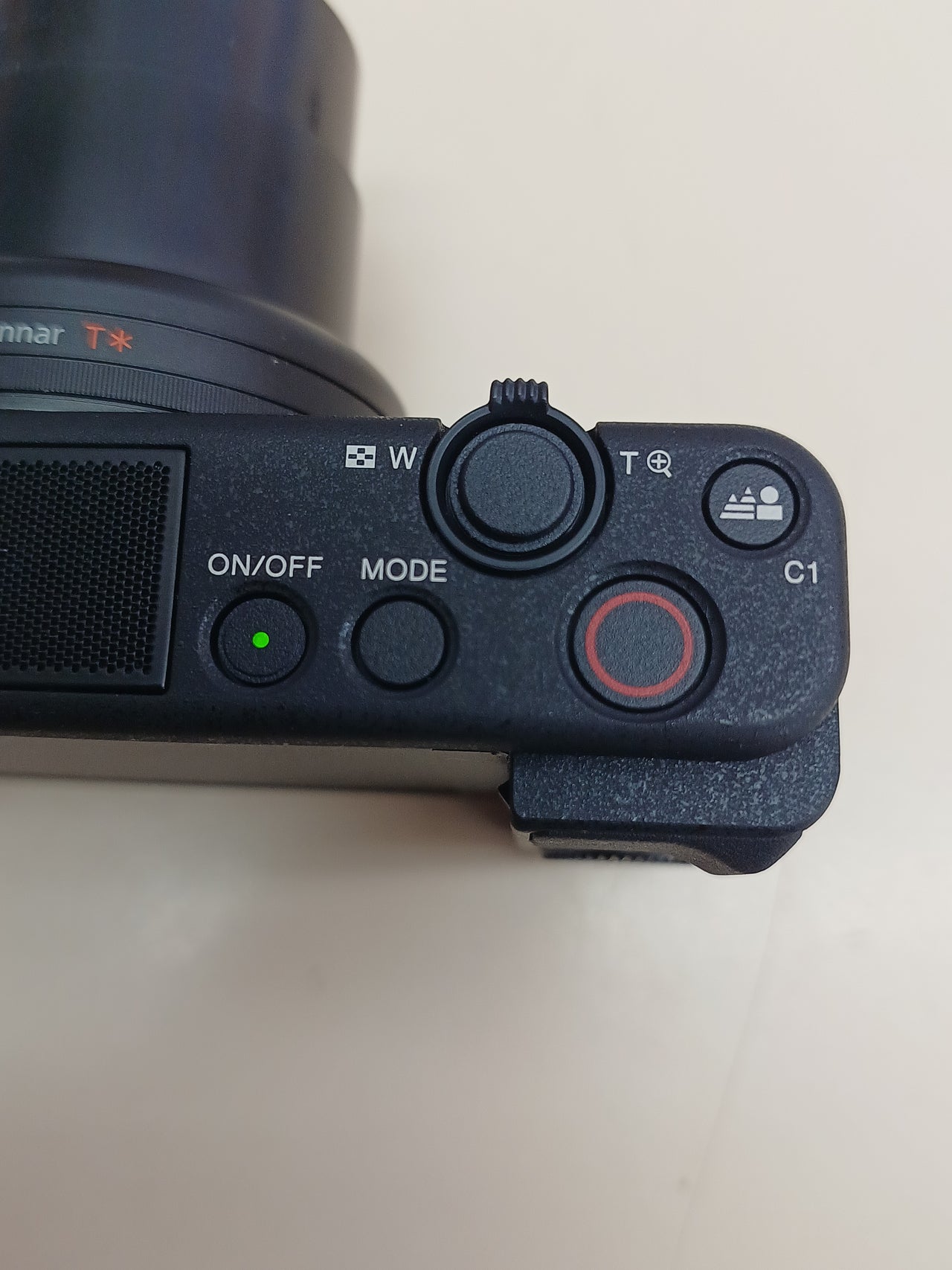 Cámara compacta 1" 24-70 mm 4K pantalla abatible - Sony ZV-1