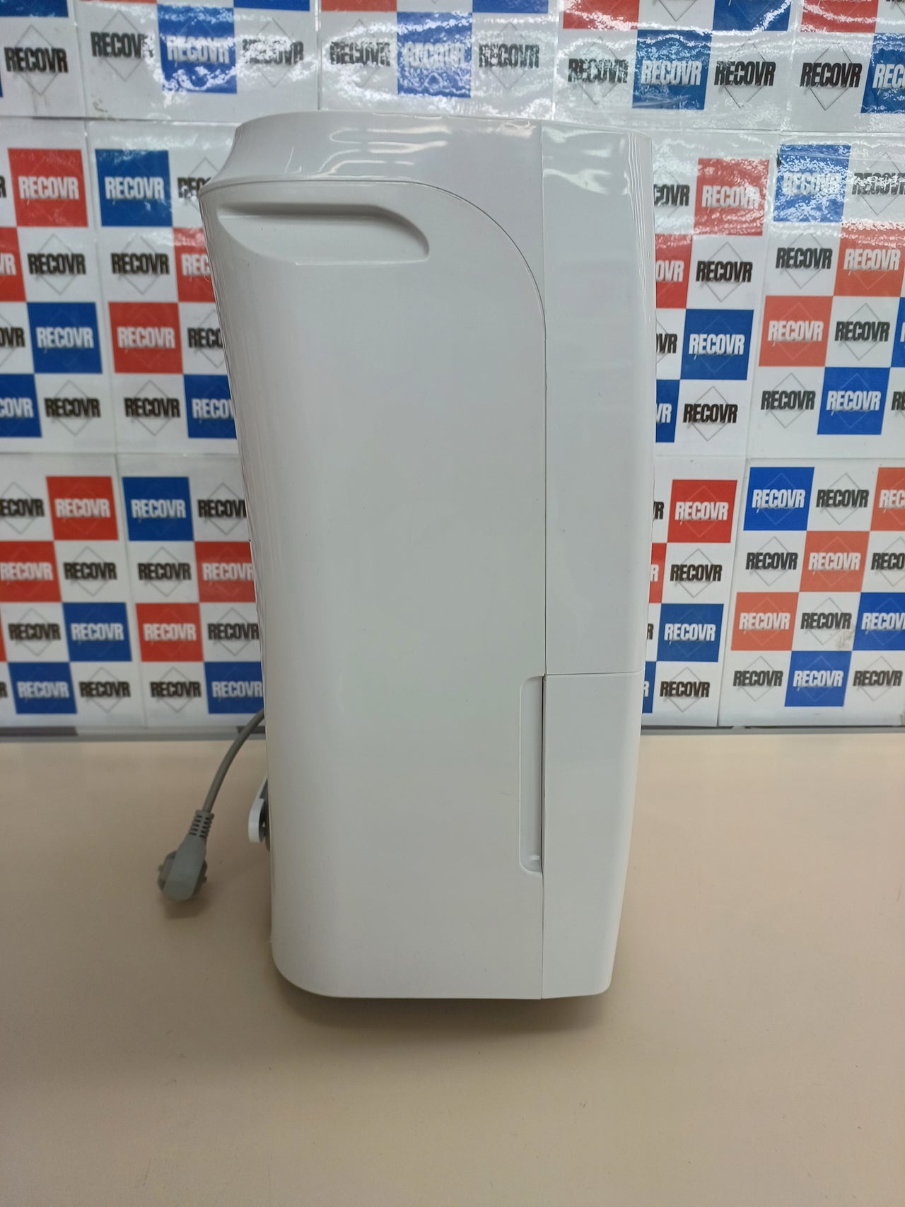 Deshumidificador 20L/día WiFi Alexa Depósito 3L Comfee