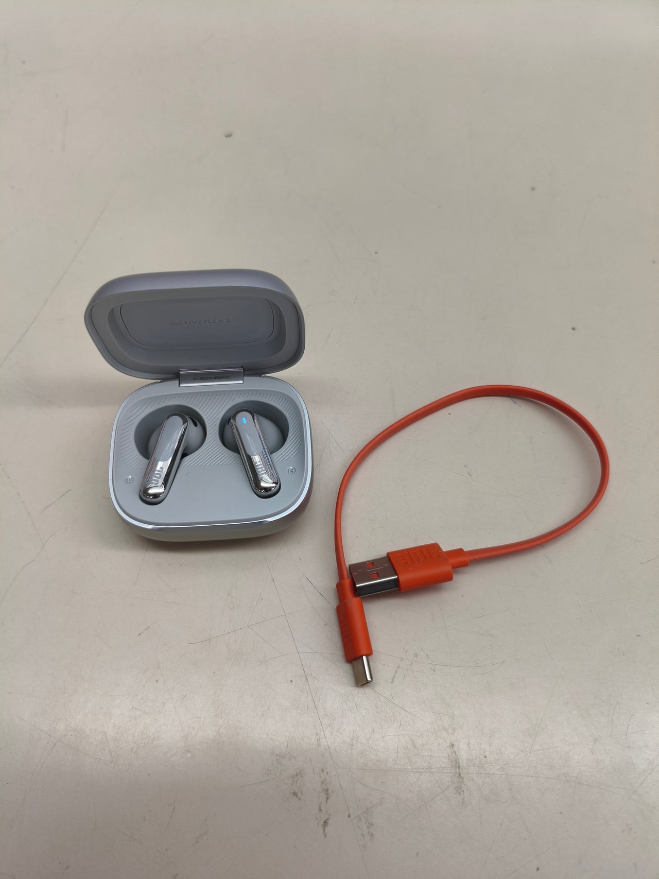 Auriculares inalámbricos JBL Live Flex 3 plateados