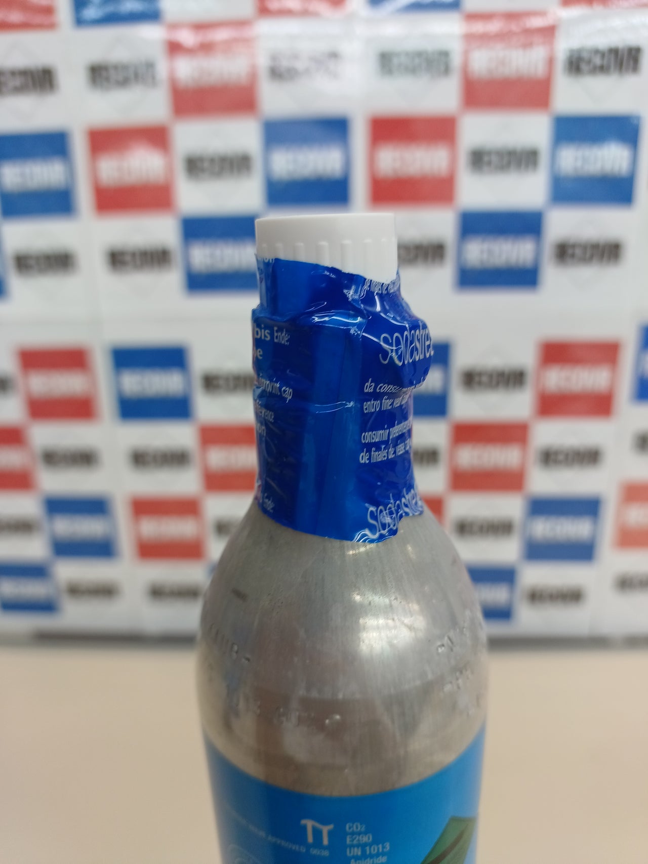 Cilindro CO2 SodaStream  + Botella PET 1L