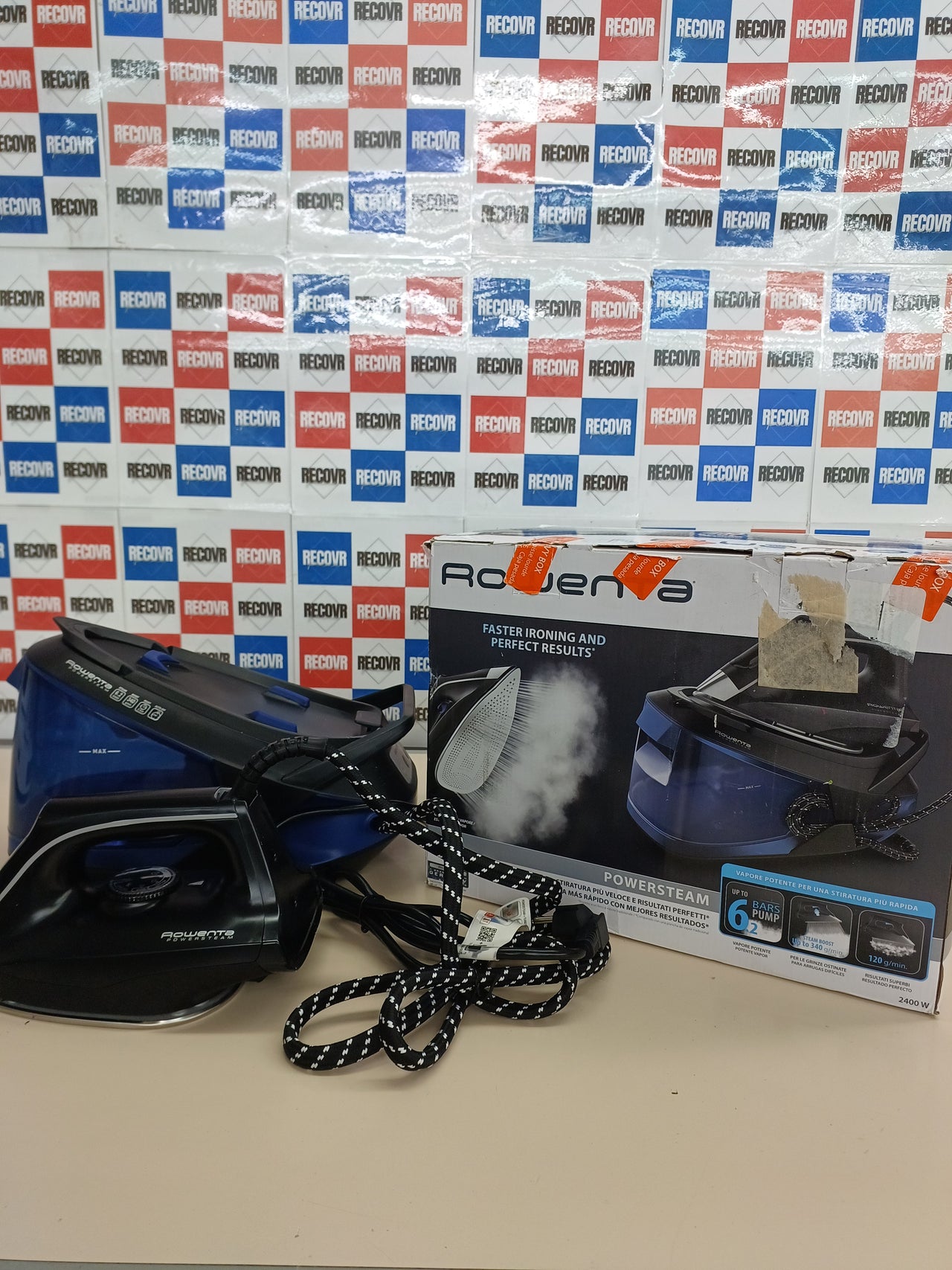 Centro de planchado 6,2 bares con vapor potente Rowenta