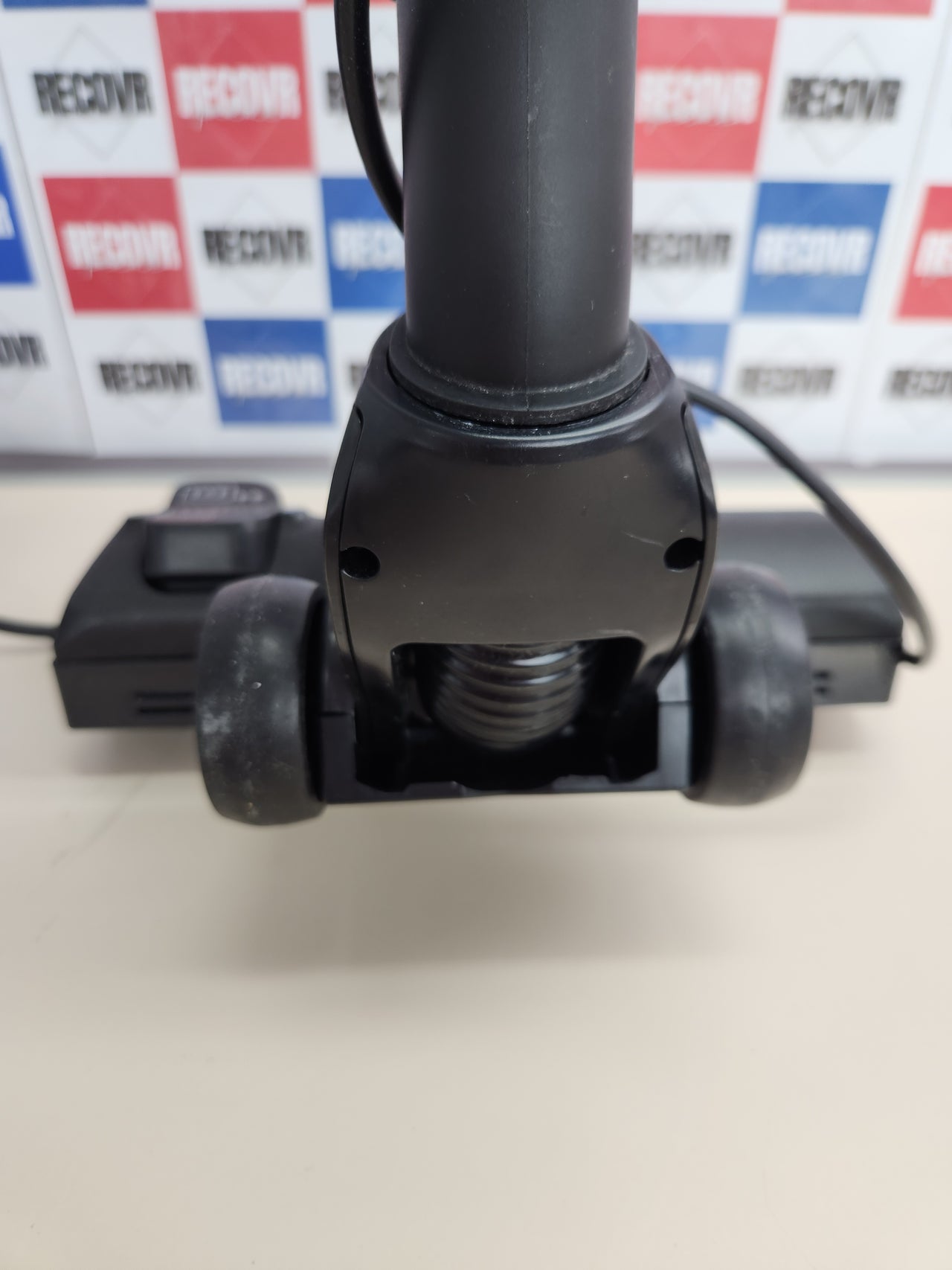 Aspiradora Escoba Sin Bolsa 750 W Rowenta Powerline Extreme