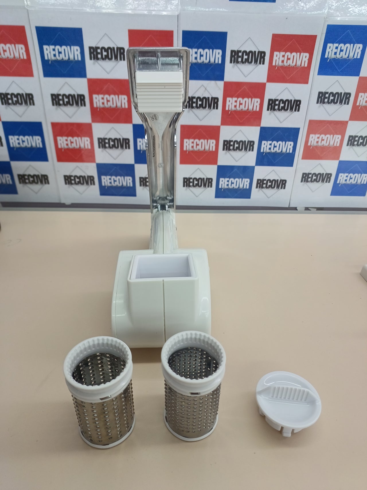 Rallador Inalámbrico Acero 1500mAh Blanco Ariete.