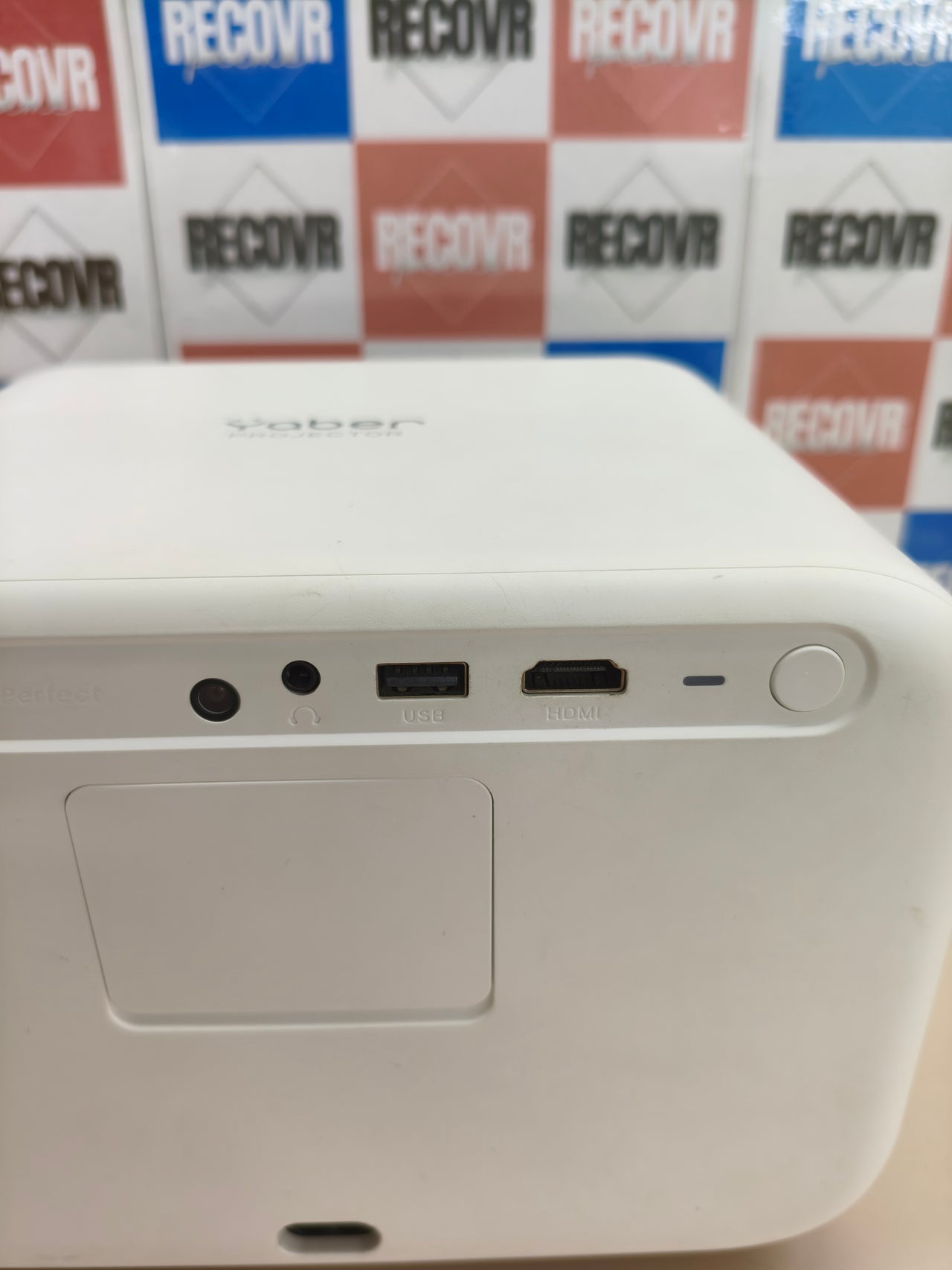 Proyector portátil YABER Full HD con WiFi 6