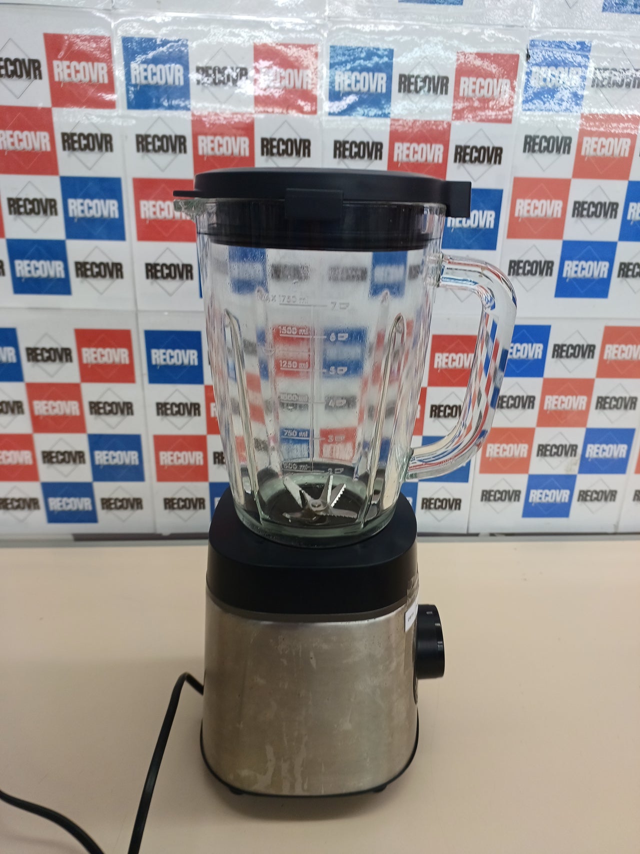 Batidora vaso 1400W 1,75L 6 cuchillas - AEG