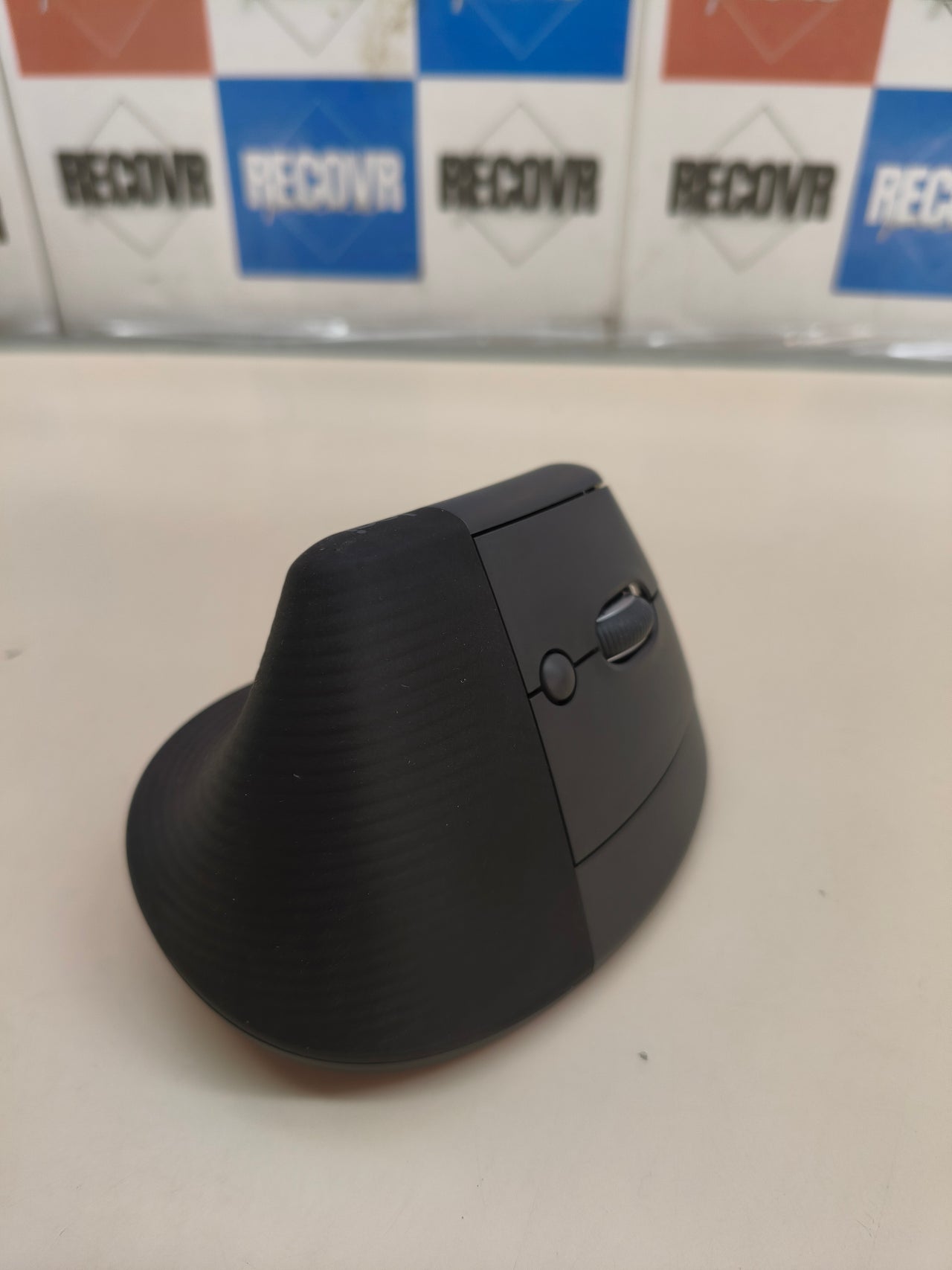 Ratón ergonómico vertical inalámbrico Logitech Lift