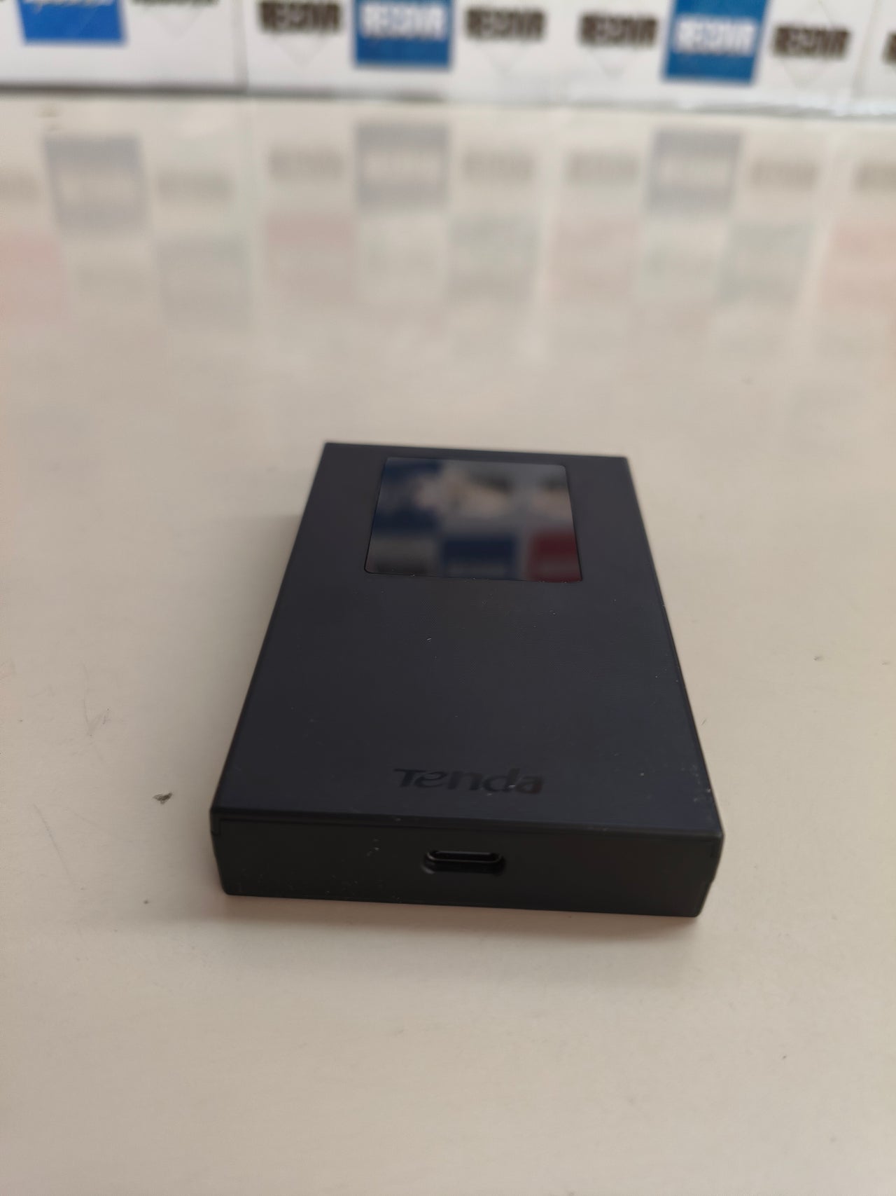 Tenda MF6, router MiFi 4G Cat4 WiFi 6, 2100mAh, USB-C
