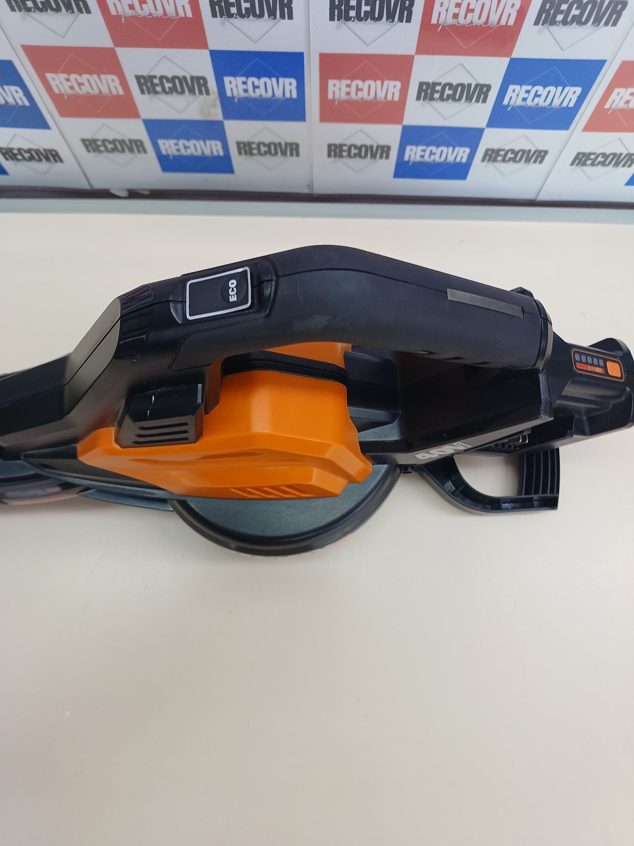 Aspirador de hojas 40V 2en1 con baterías – Worx
