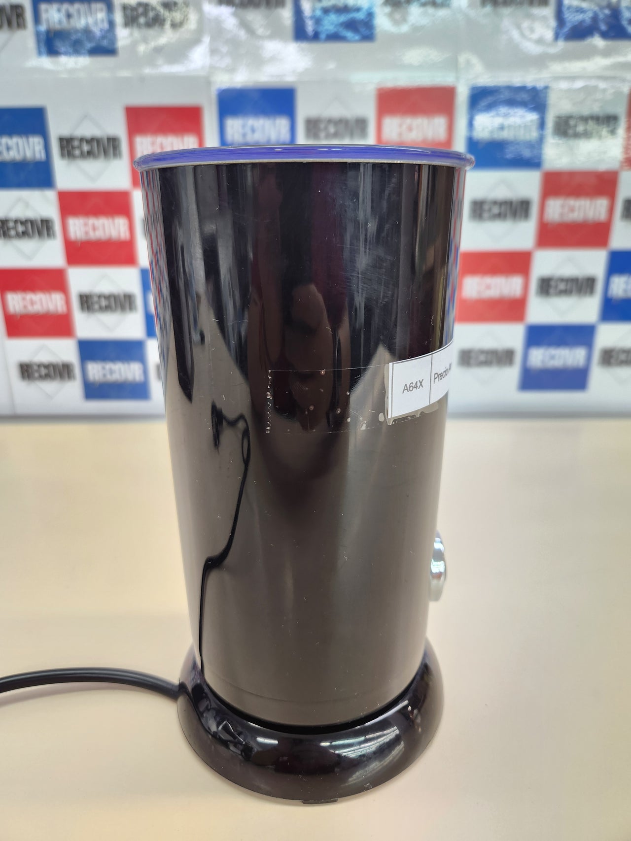 Espumador Leche 550 W, 300 ml Eléctrico, Viva Italia, Inalámbrico, Negro Bestron