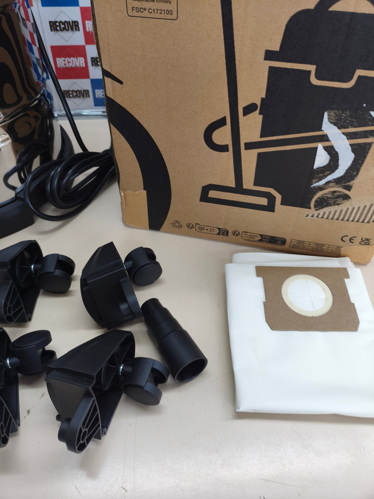 Aspirador industrial para sólidos y líquidos de 30 litros