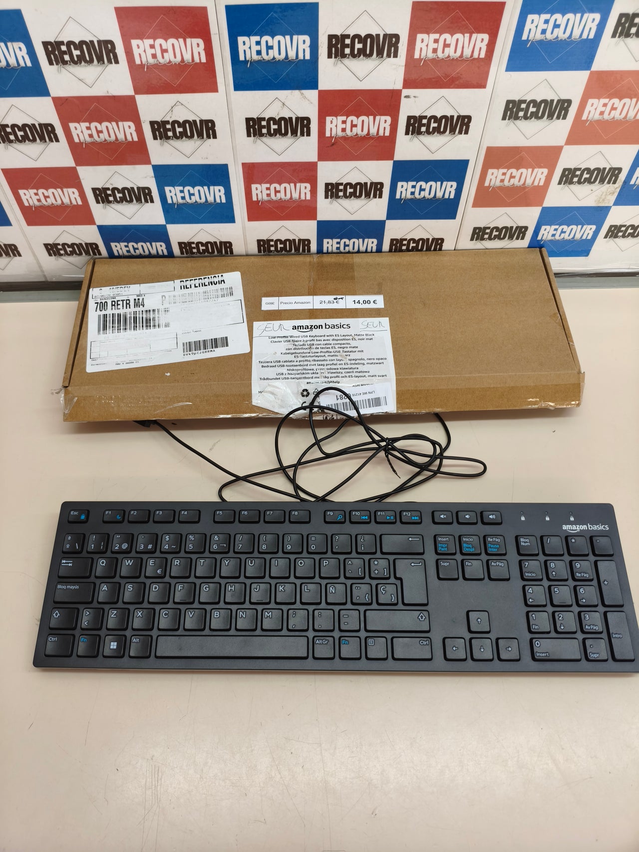 Teclado Amazon Basics compatible con PC y Mac