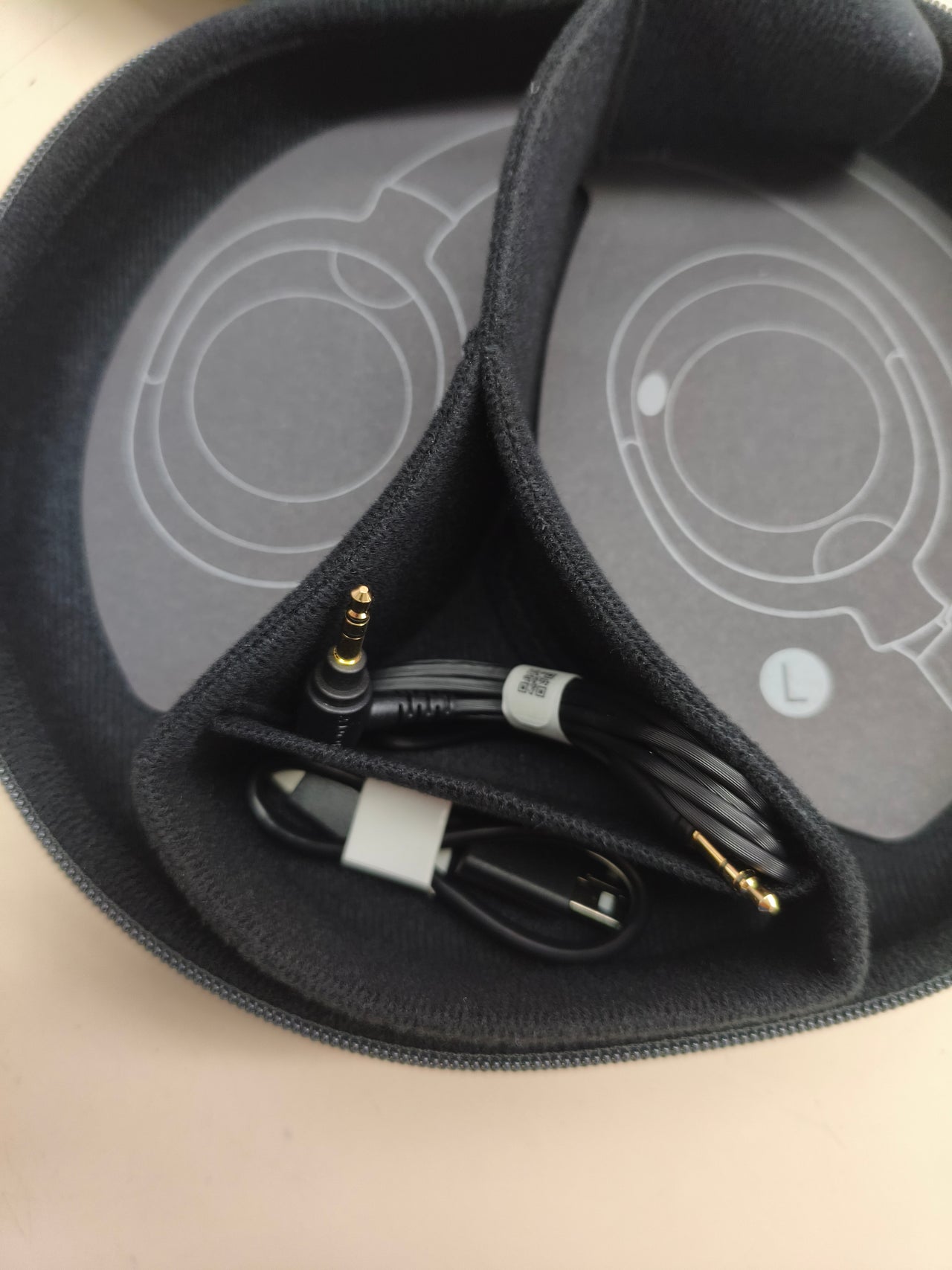 Sony ULT WEAR auriculares Bluetooth inalámbricos con cancelación de ruido