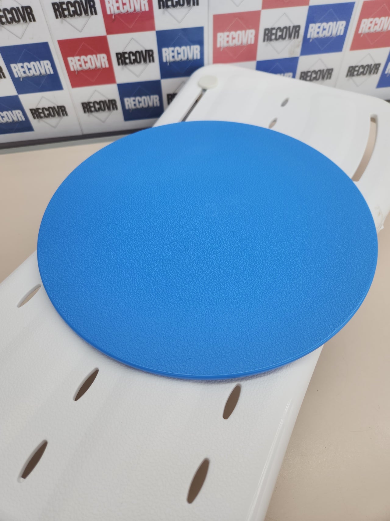 Tabla 360º 100 kg para bañera con asa, Océano, Marca española, Asiento Giratorio, ,De Agarre, Adultos, Baño, Blanco y Azul Mobiclinic