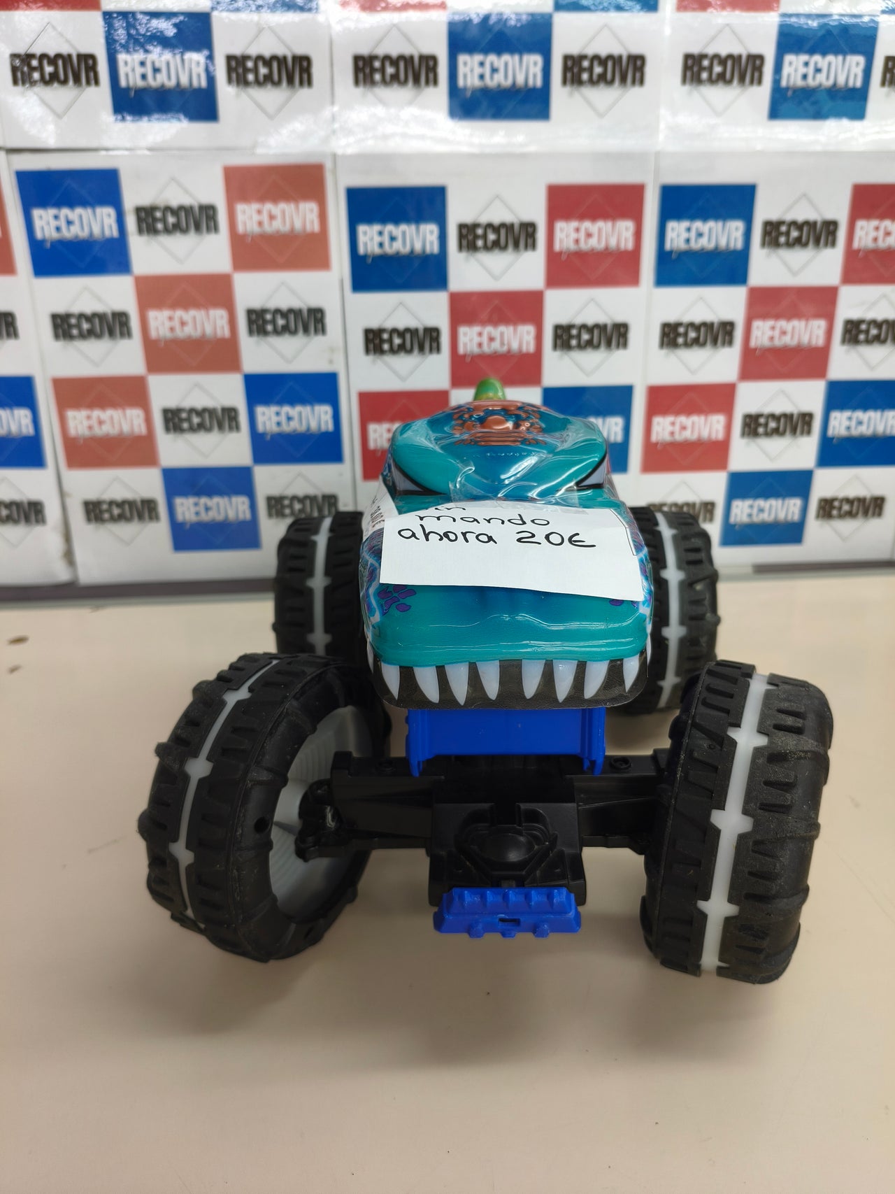 Coche teledirigido Mega-Wrex Hot Wheels