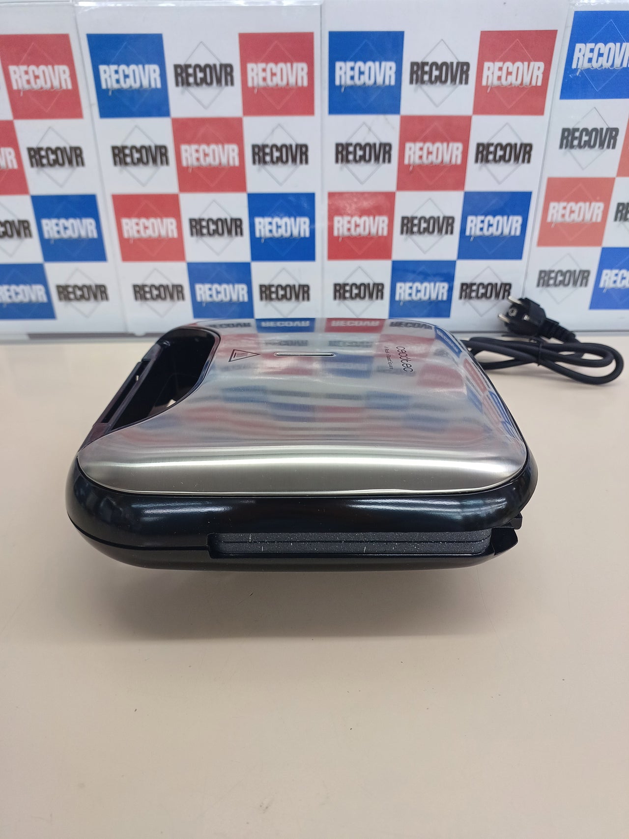Sandwichera 2 sándwiches, grill piedra 750 W CECOTEC