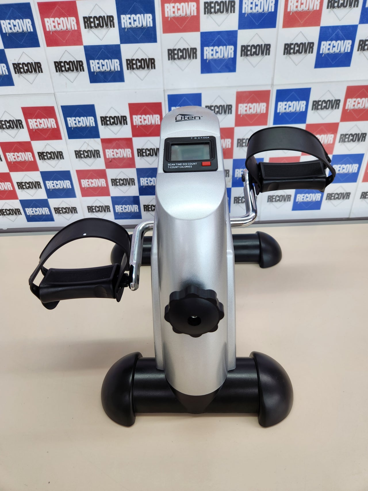 Pedaleador Digital Uten con Pantalla LCD