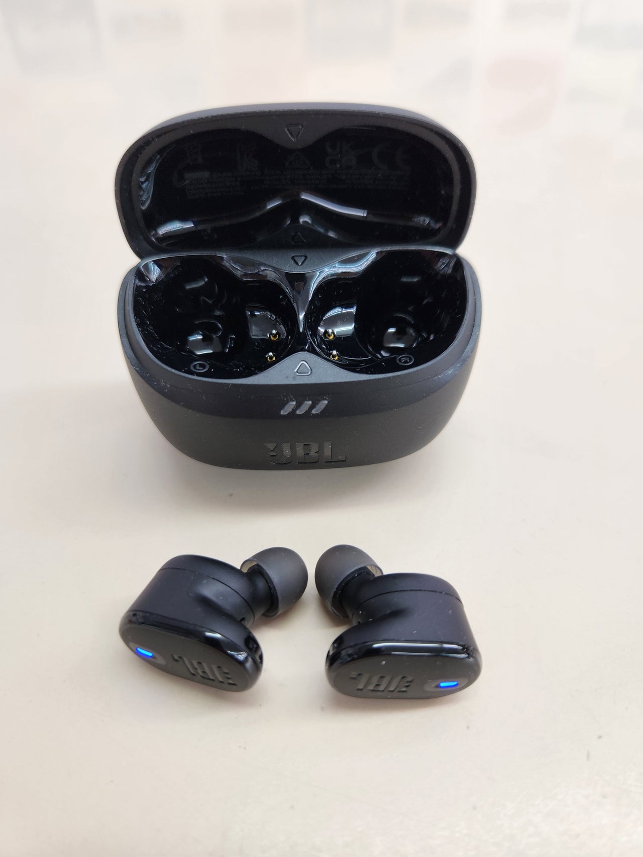 Auriculares inalámbricos JBL Tune Buds 2 cancelación Ruido