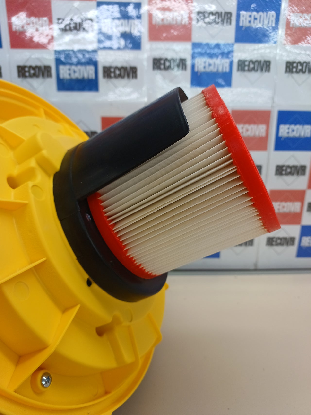 Aspirador Stanley SXVC30XTDE 1600W 30L