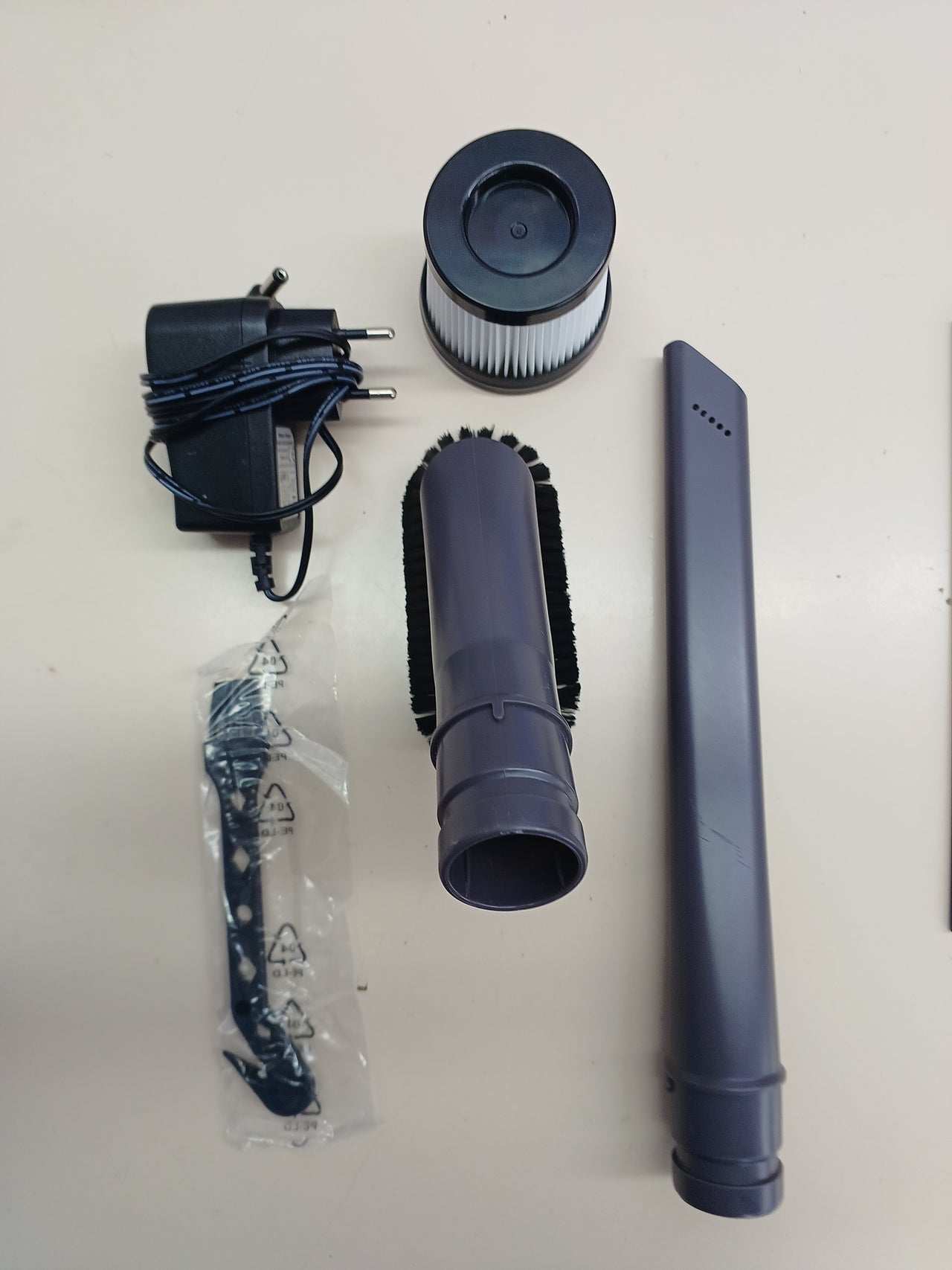 Aspiradora sin cable 23000Pa ligera 6en1 Greenote