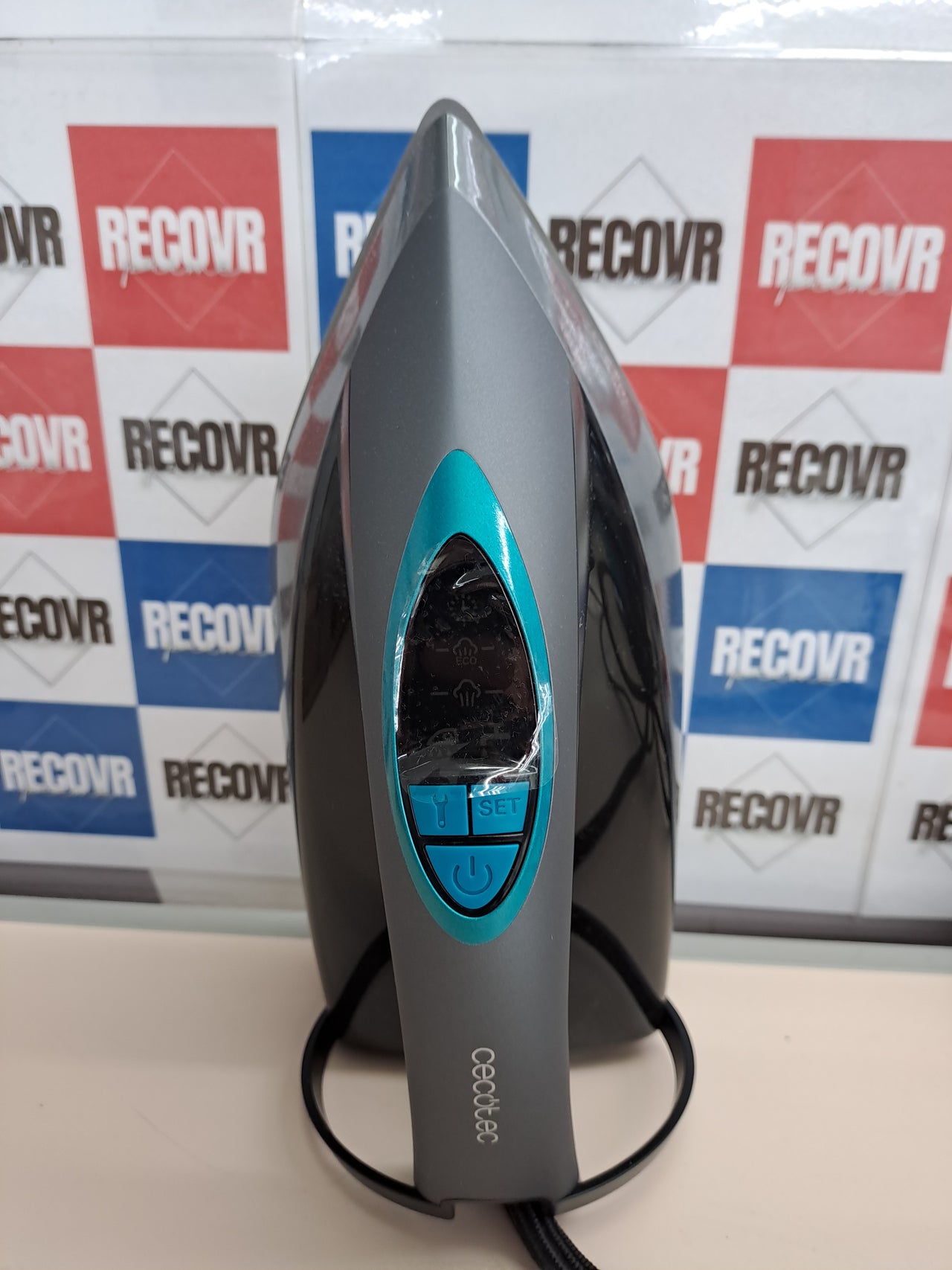 Centro de Planchado 3200W 8 Bares Cecotec