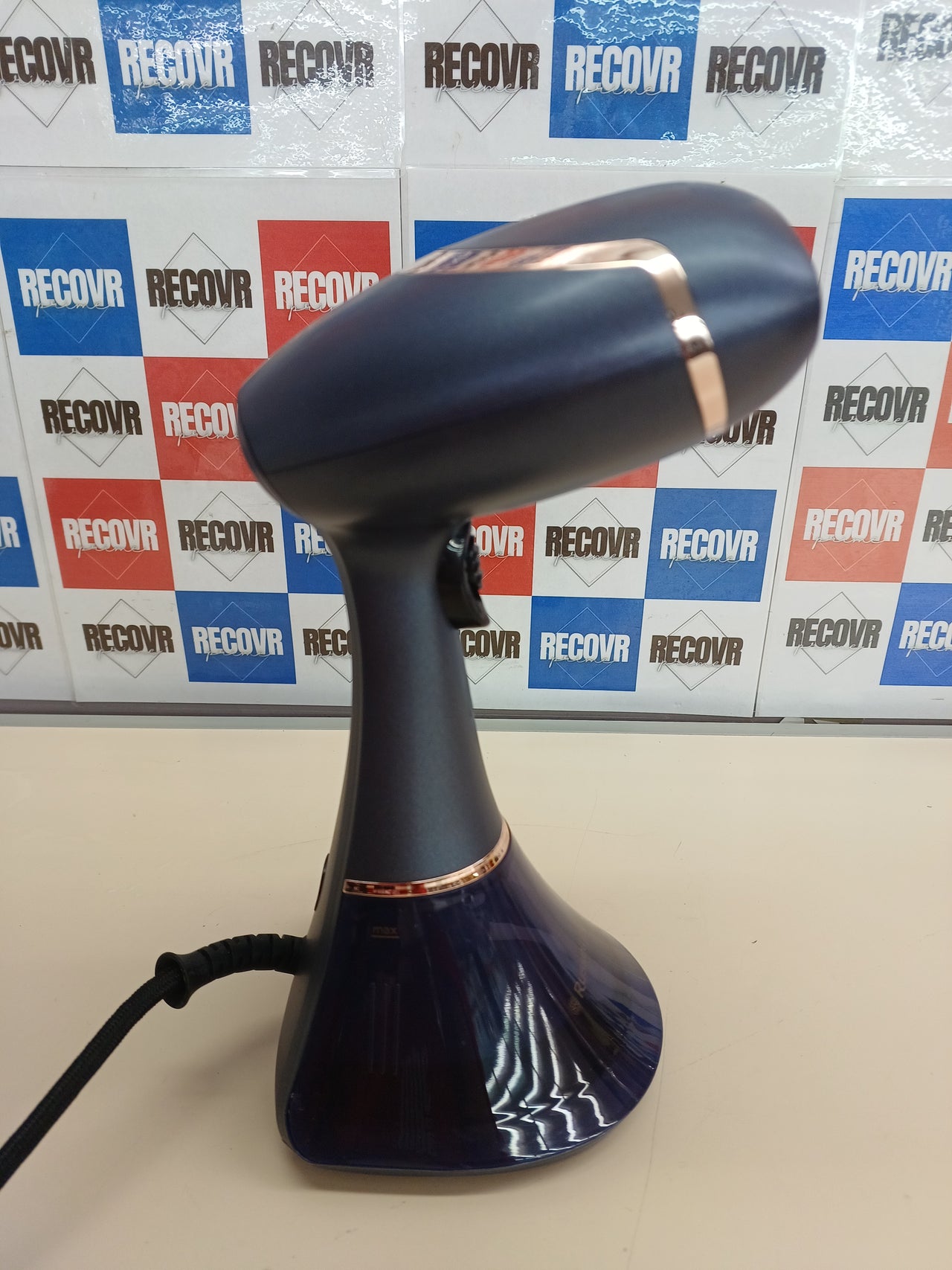 Plancha vertical 1800W con aroma – Russell Hobbs