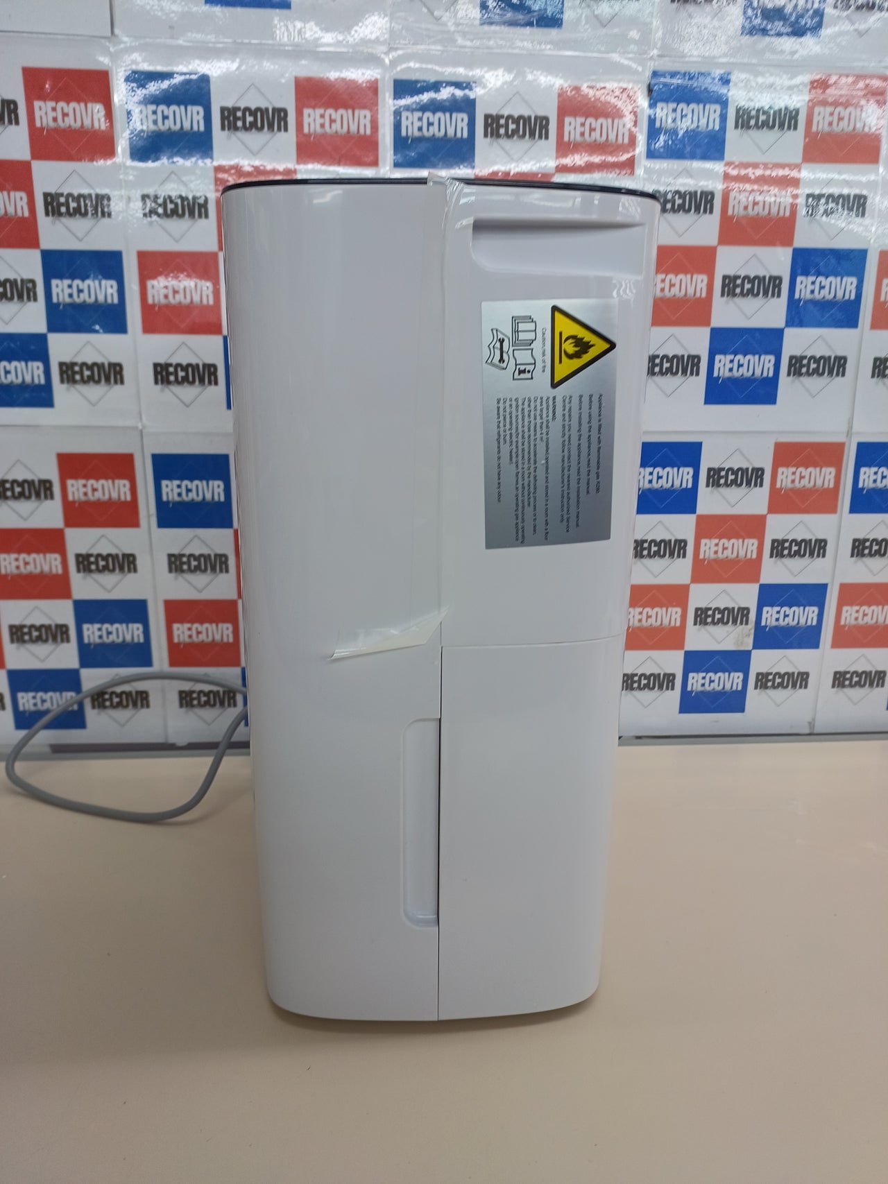 Deshumidificador 12L/día bajo consumo silencioso CONOPUPlus