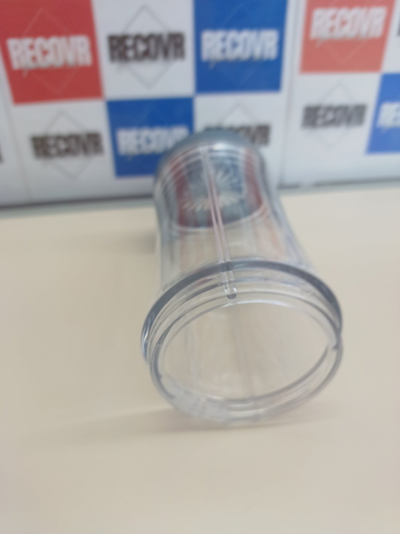 Batidora de vaso portátil 380ml para smoothies InnovaGoods