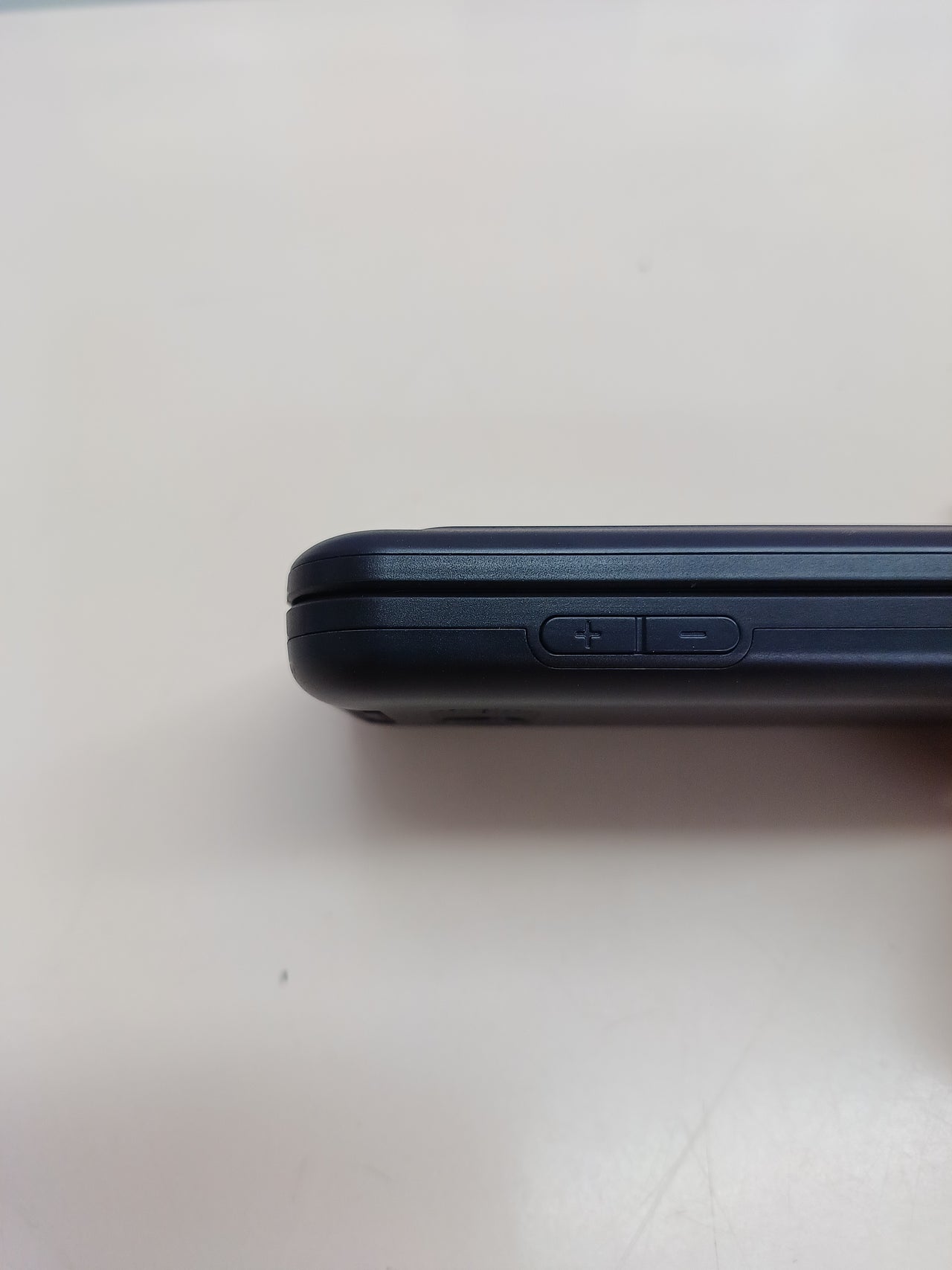 Teléfono Móvil ADOC SC04 4G Tapa con WhatsApp