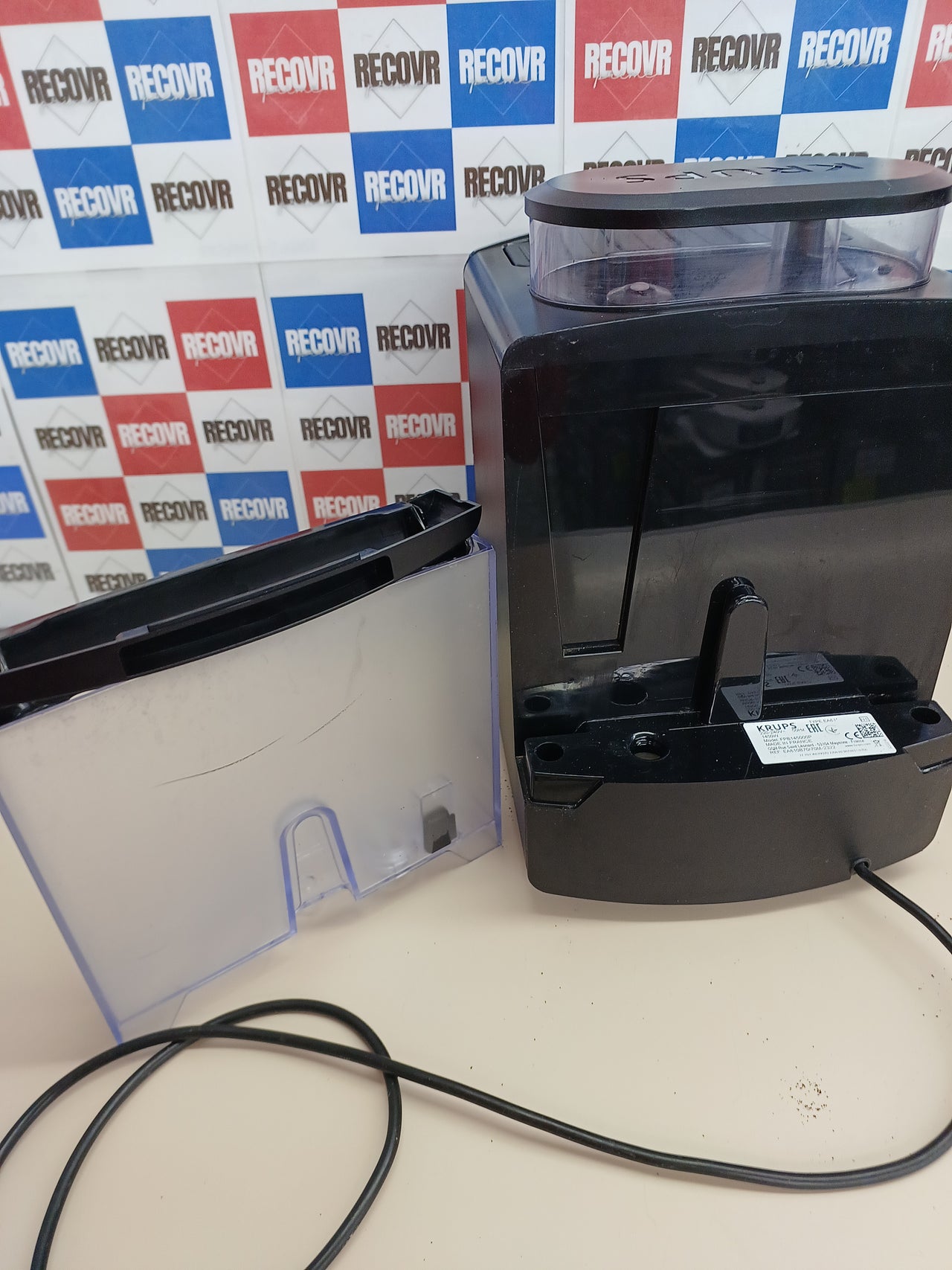 Cafetera superautomática con molinillo cónico y vapor - Krups