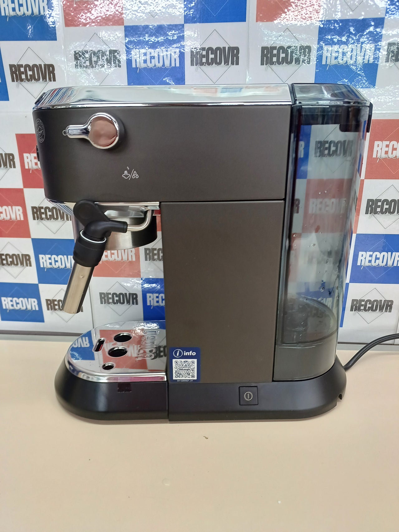 Cafetera espresso bomba acero inox 1,3 L – De’Longhi