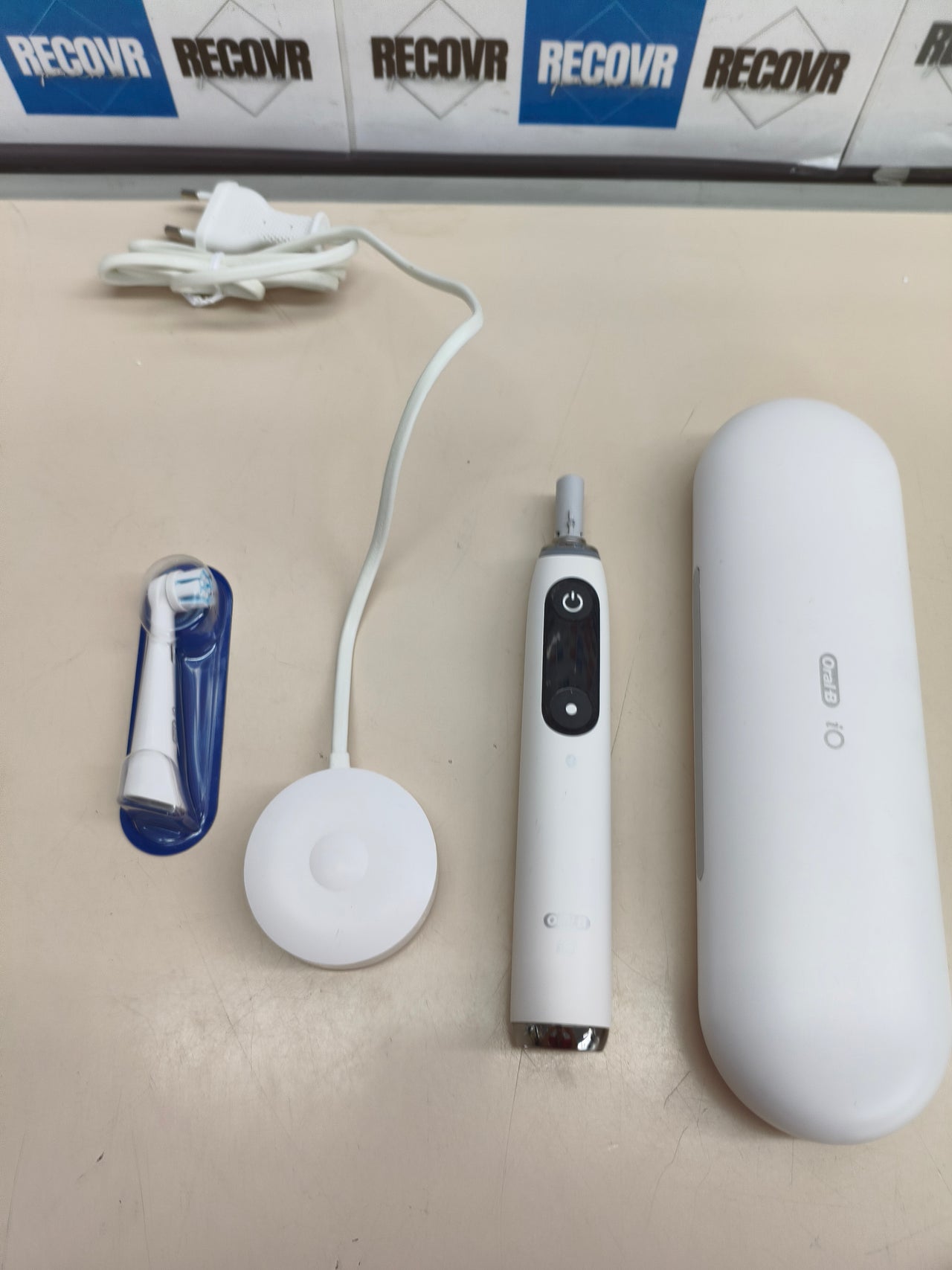 Cepillo de dientes eléctrico Oral-B iO 9.
