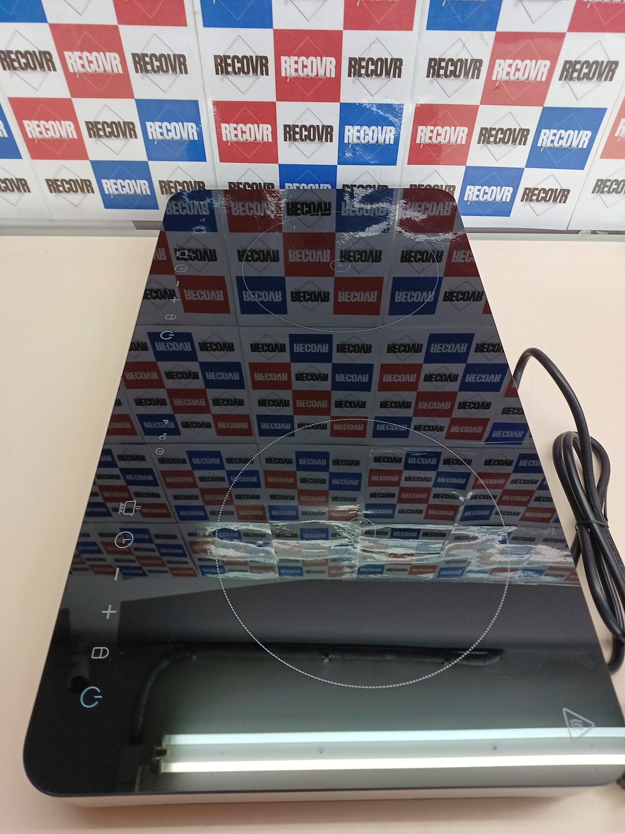 Placa inducción portátil 2 fuegos 3500 W táctil programable - Cecotec